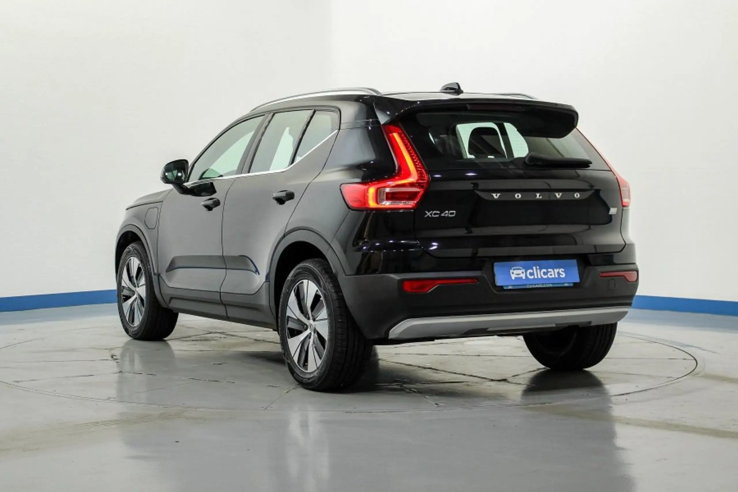 Volvo - XC40