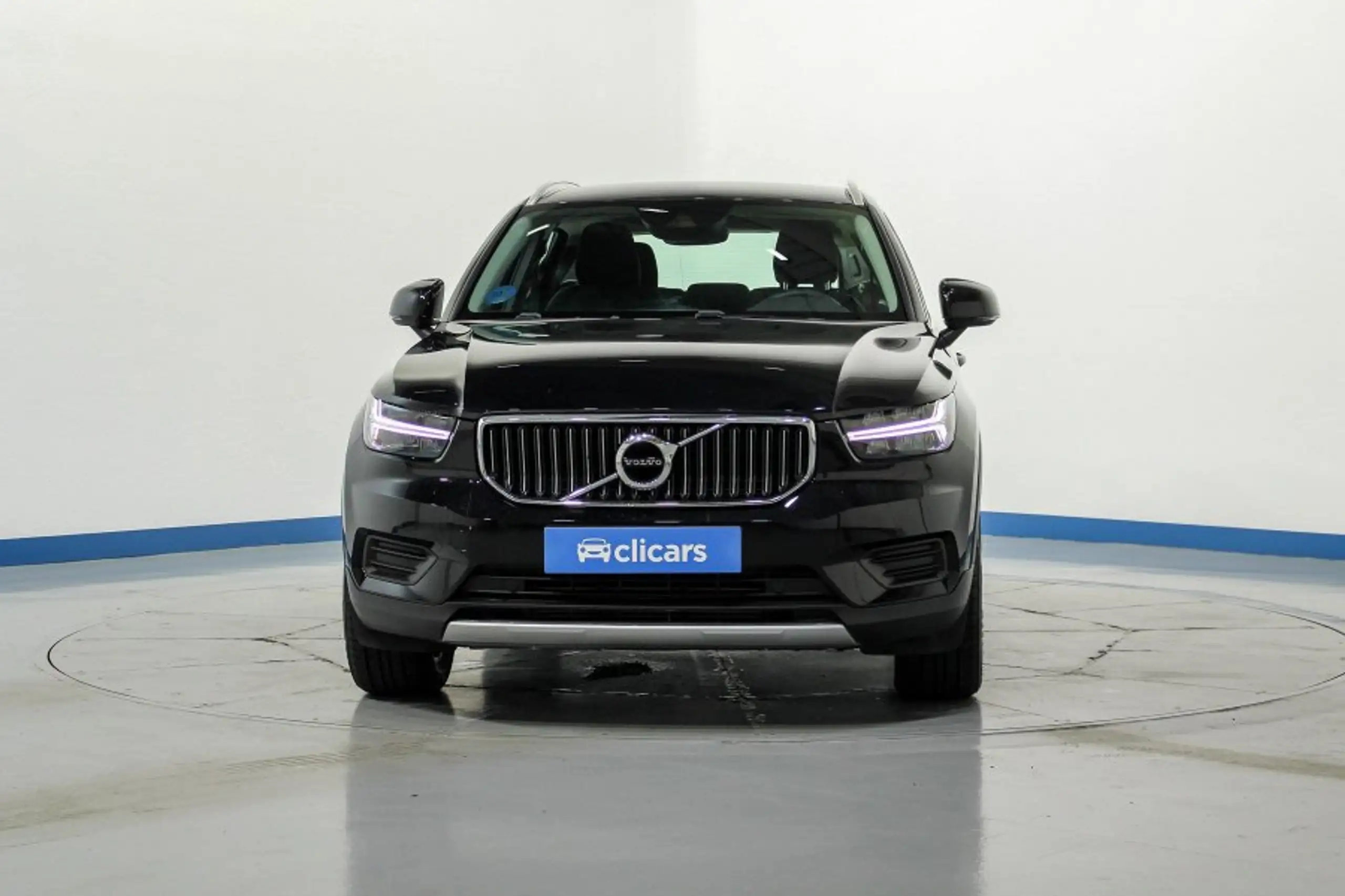 Volvo - XC40