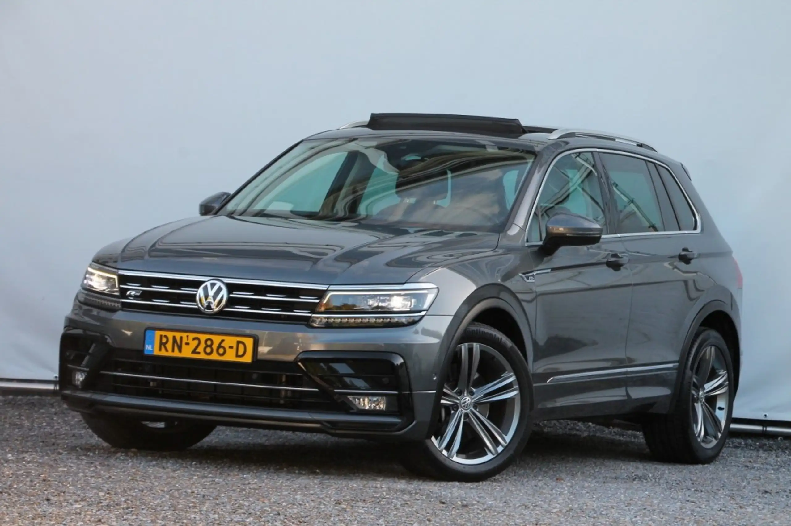 Volkswagen - Tiguan