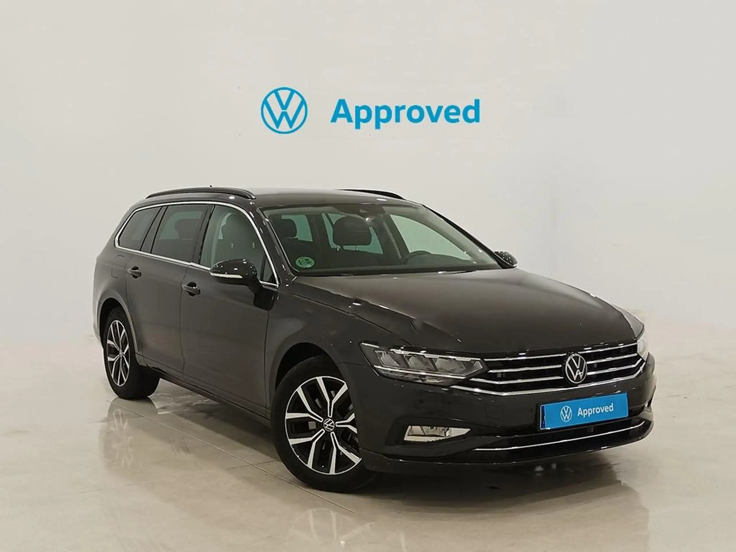 Volkswagen - Passat