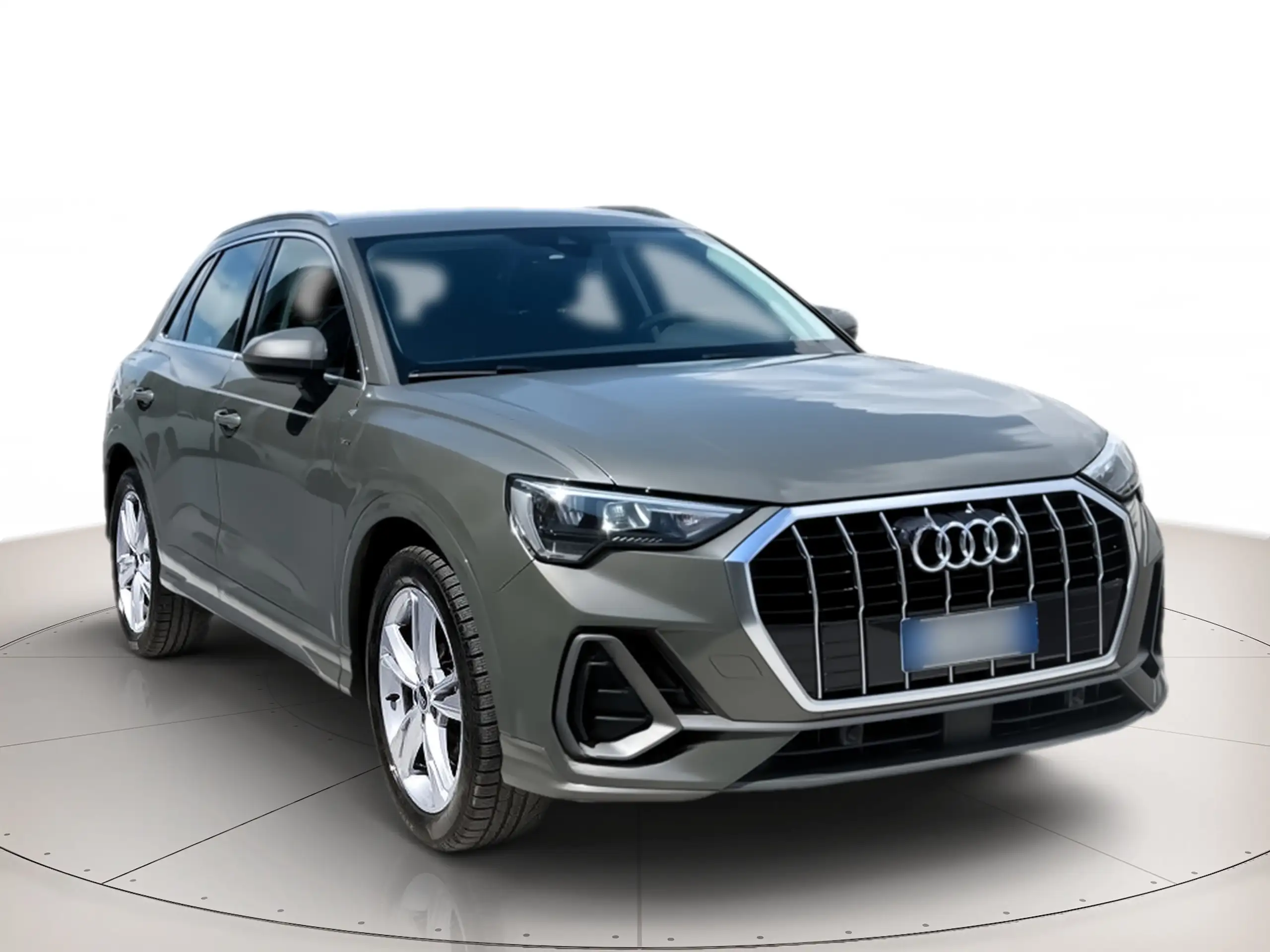 Audi - Q3