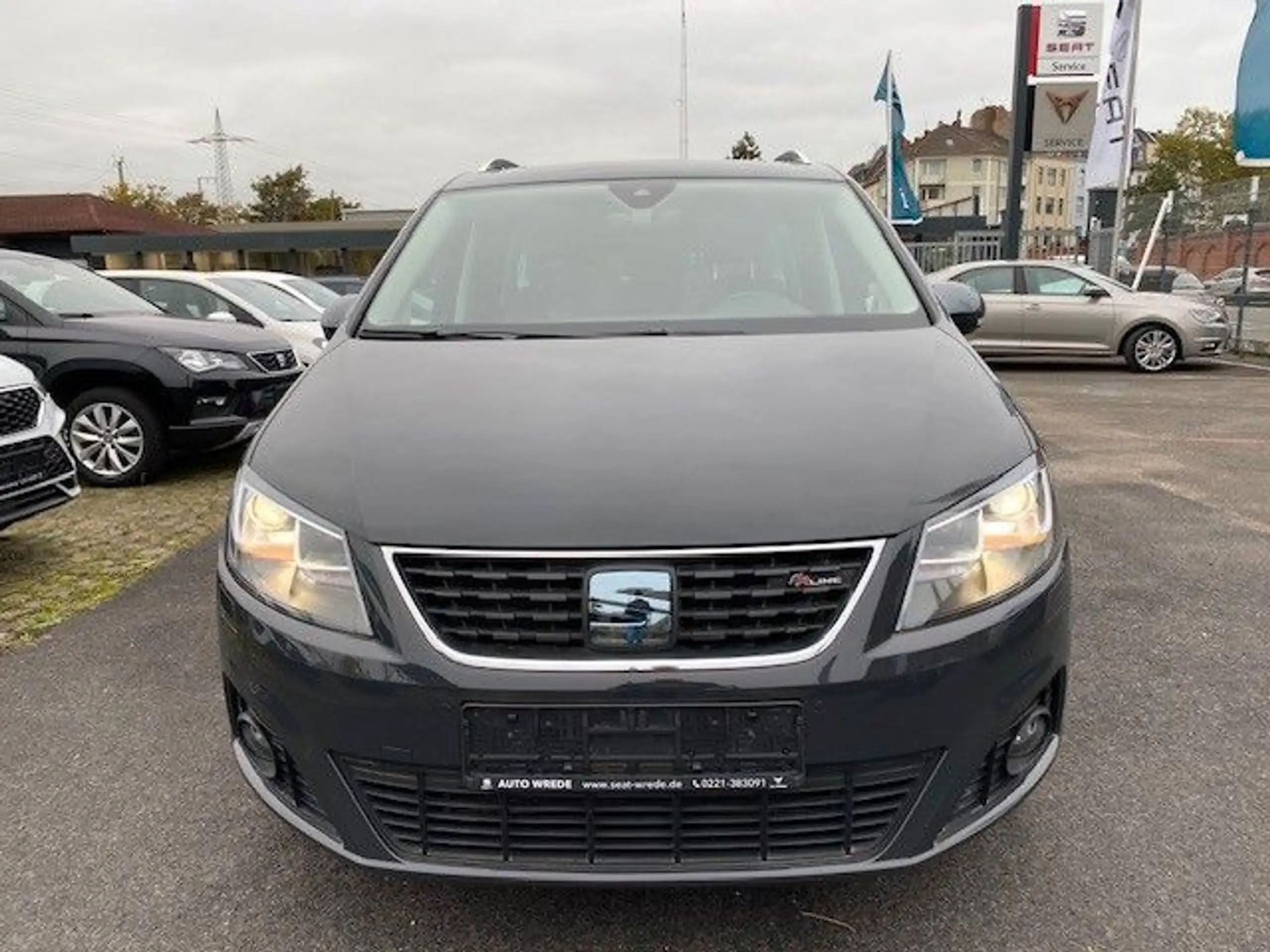 SEAT - Alhambra