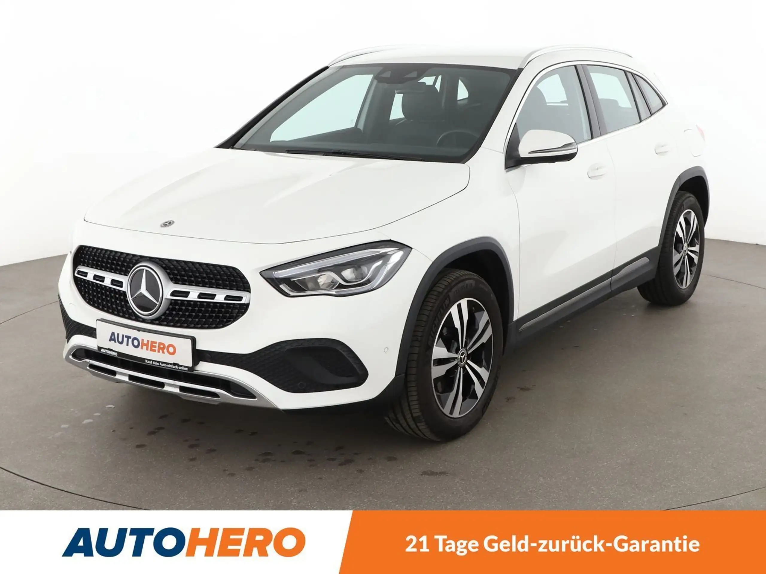 Mercedes-Benz - GLA 200