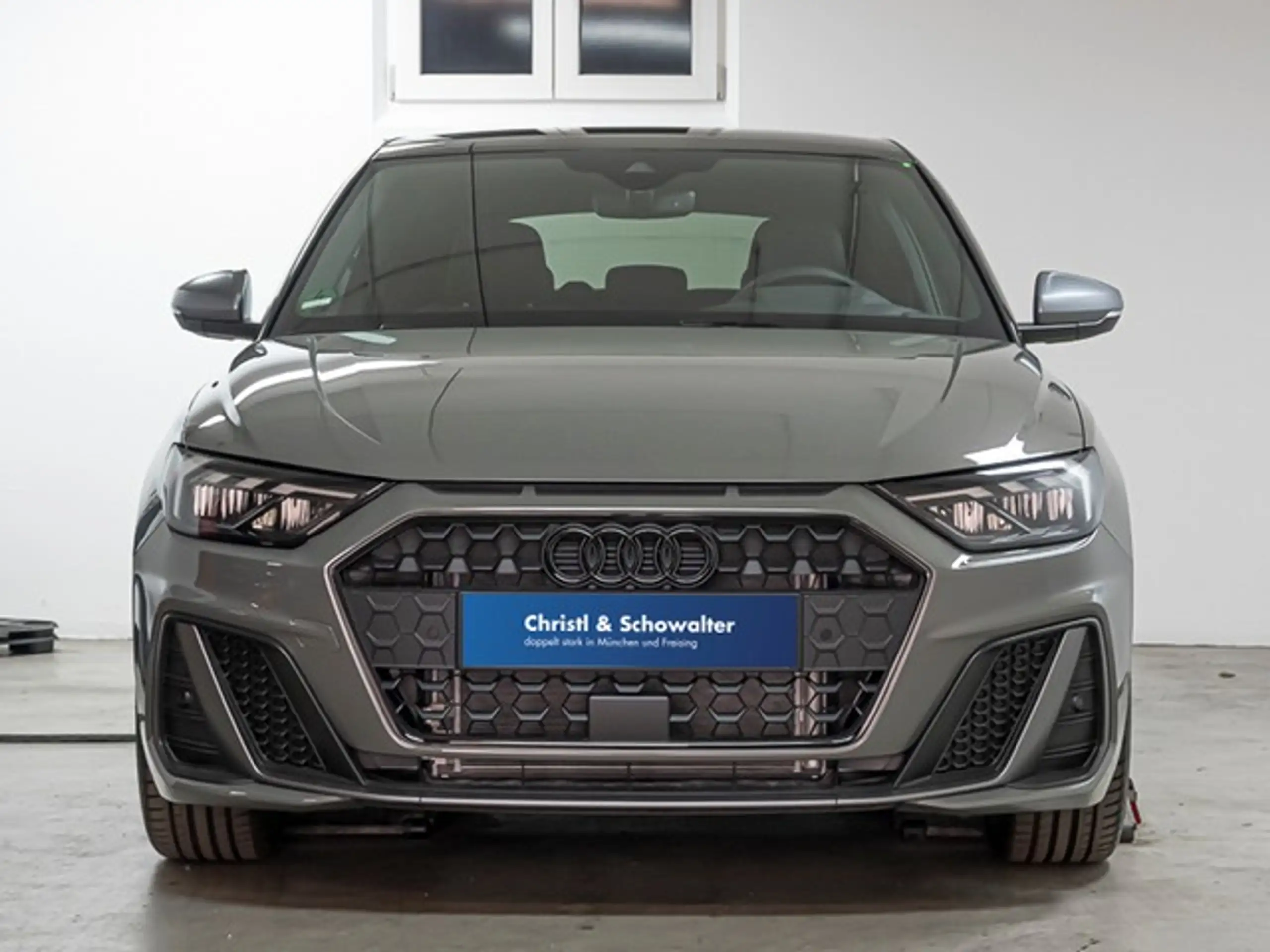 Audi - A1