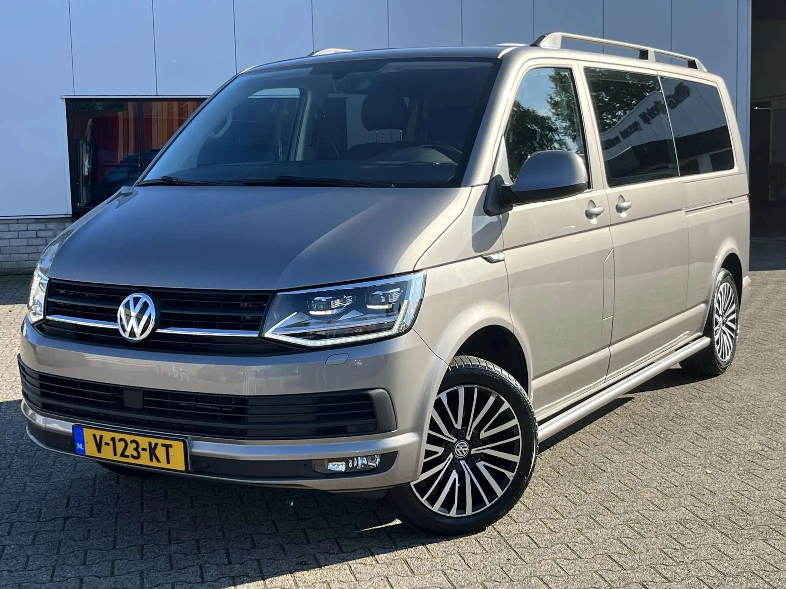 Volkswagen - T6 Transporter