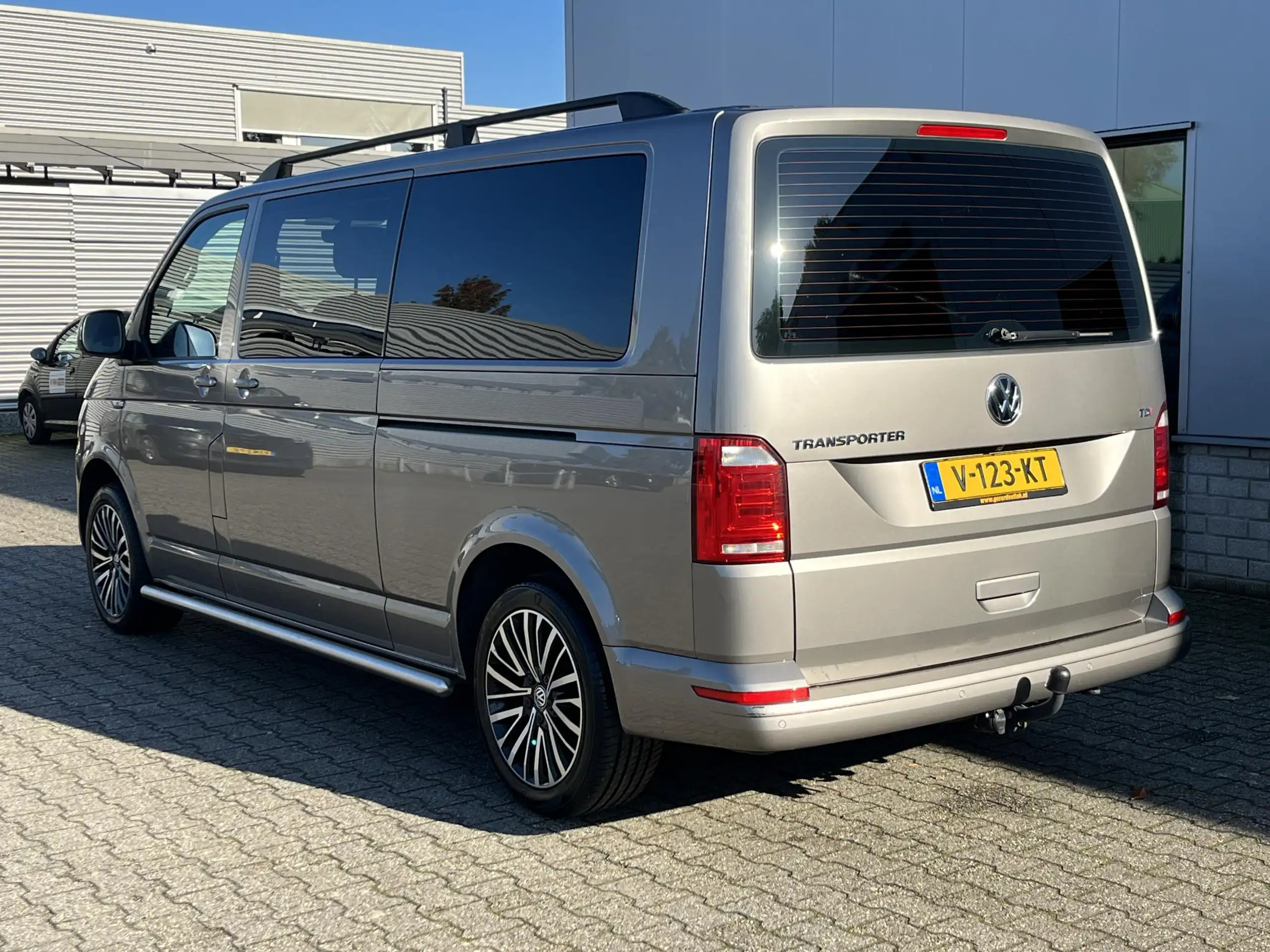 Volkswagen - T6 Transporter