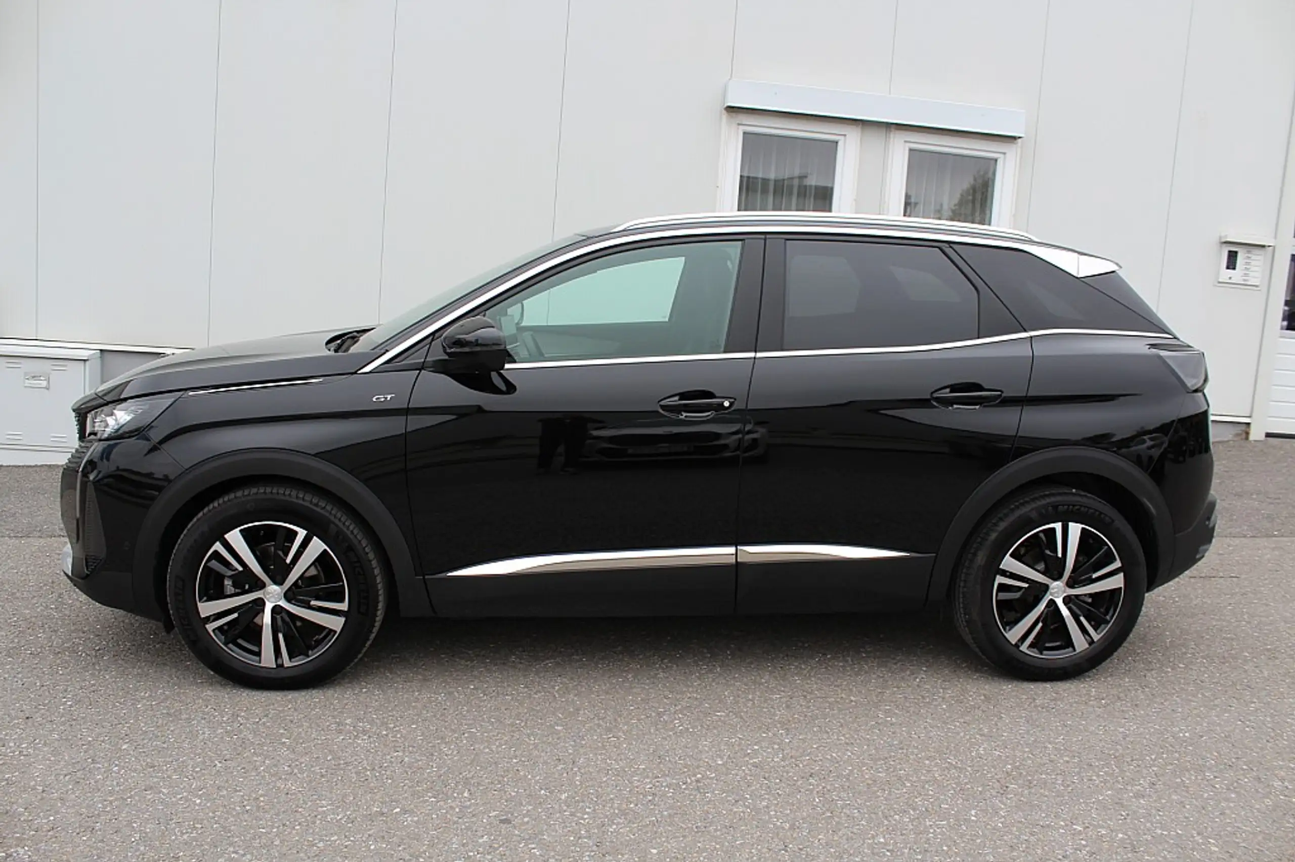 Peugeot - 3008