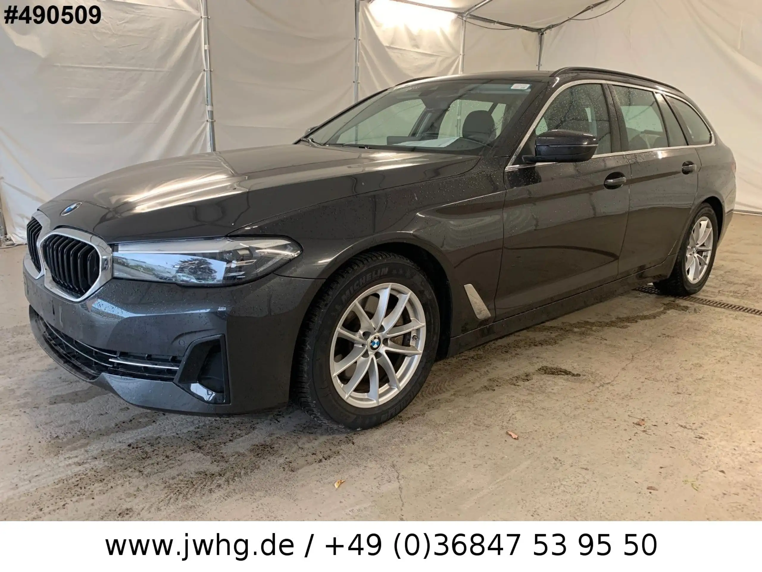 BMW - 520