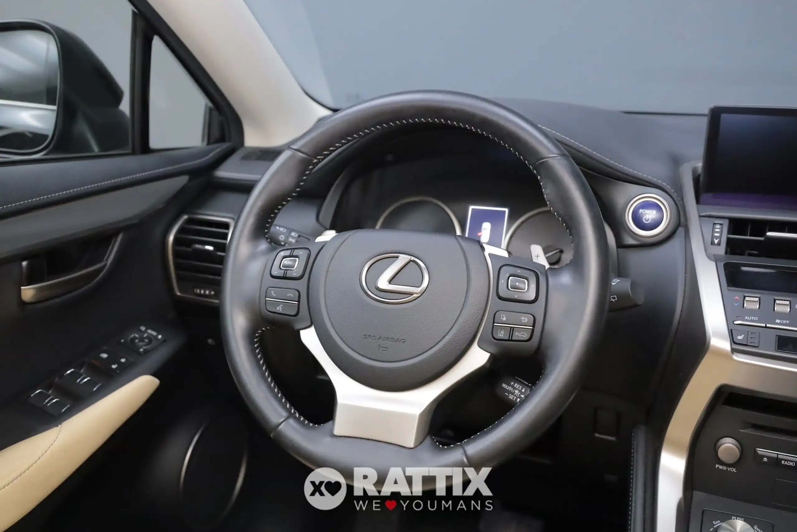 Lexus - NX 300h