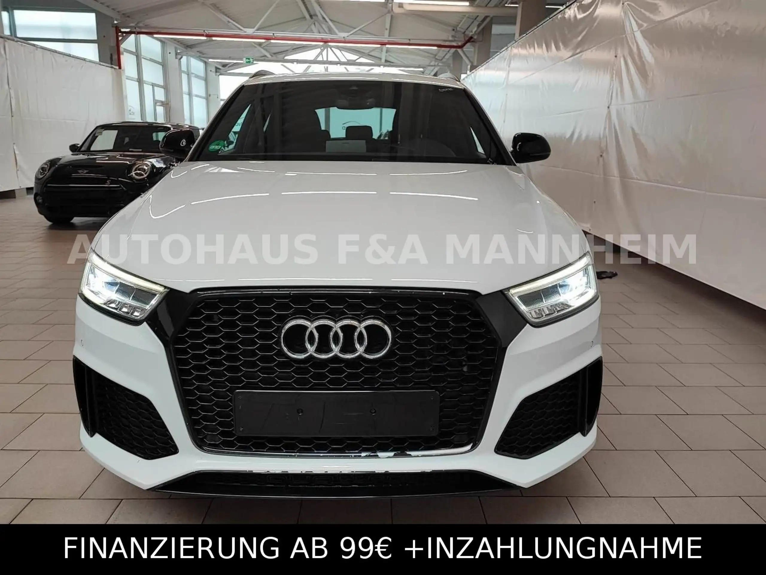 Audi - RS Q3