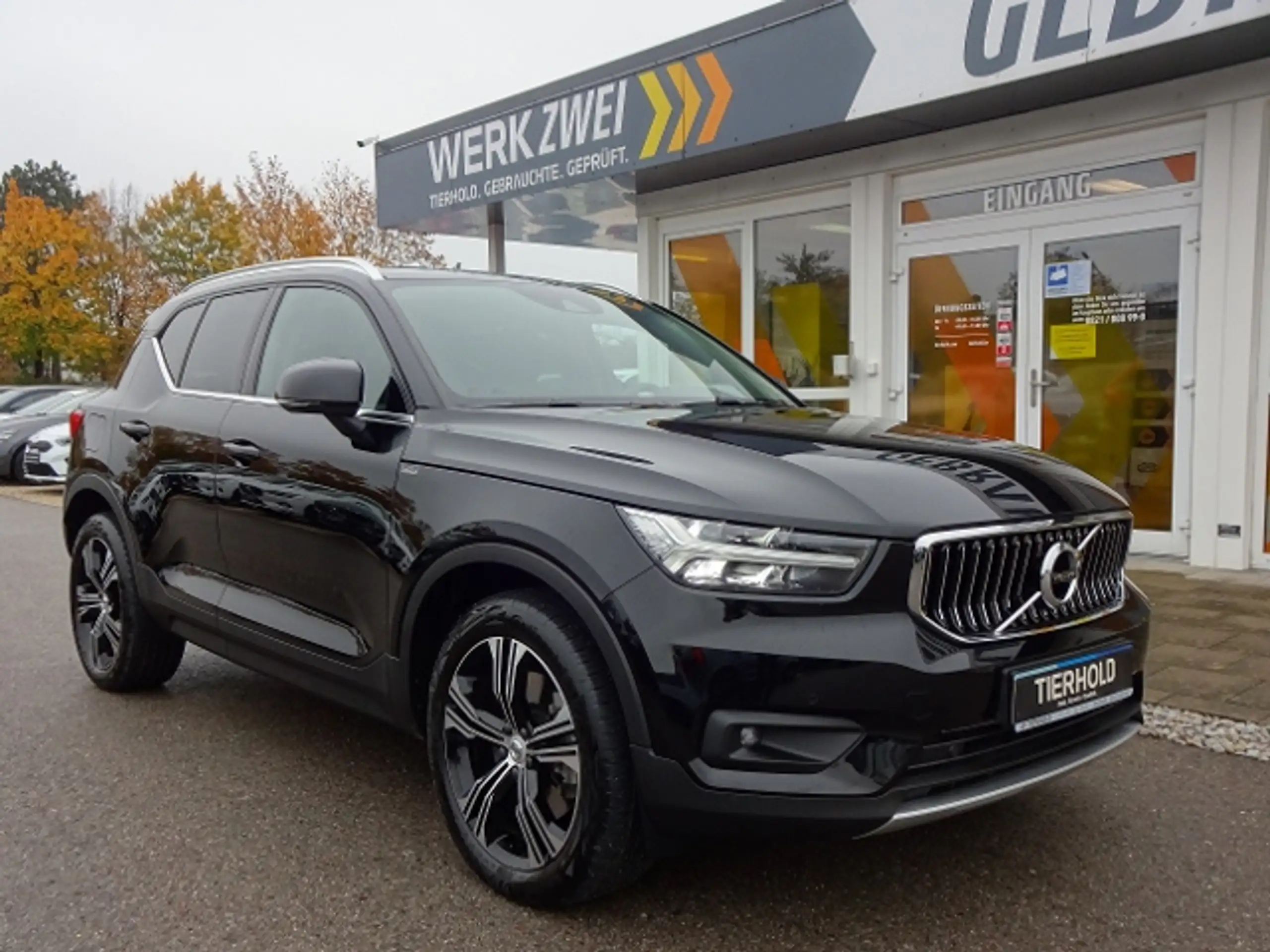 Volvo - XC40