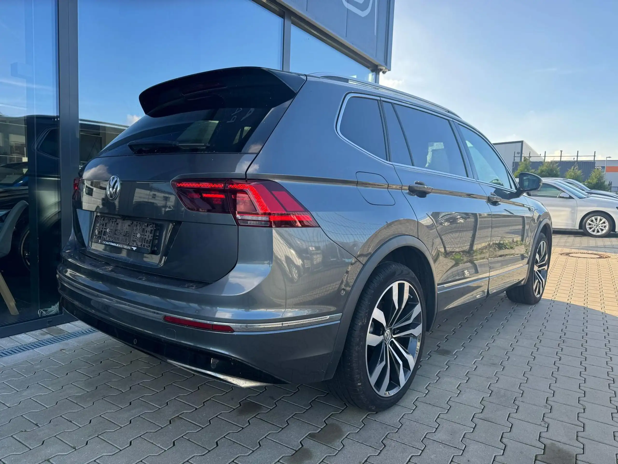 Volkswagen - Tiguan Allspace