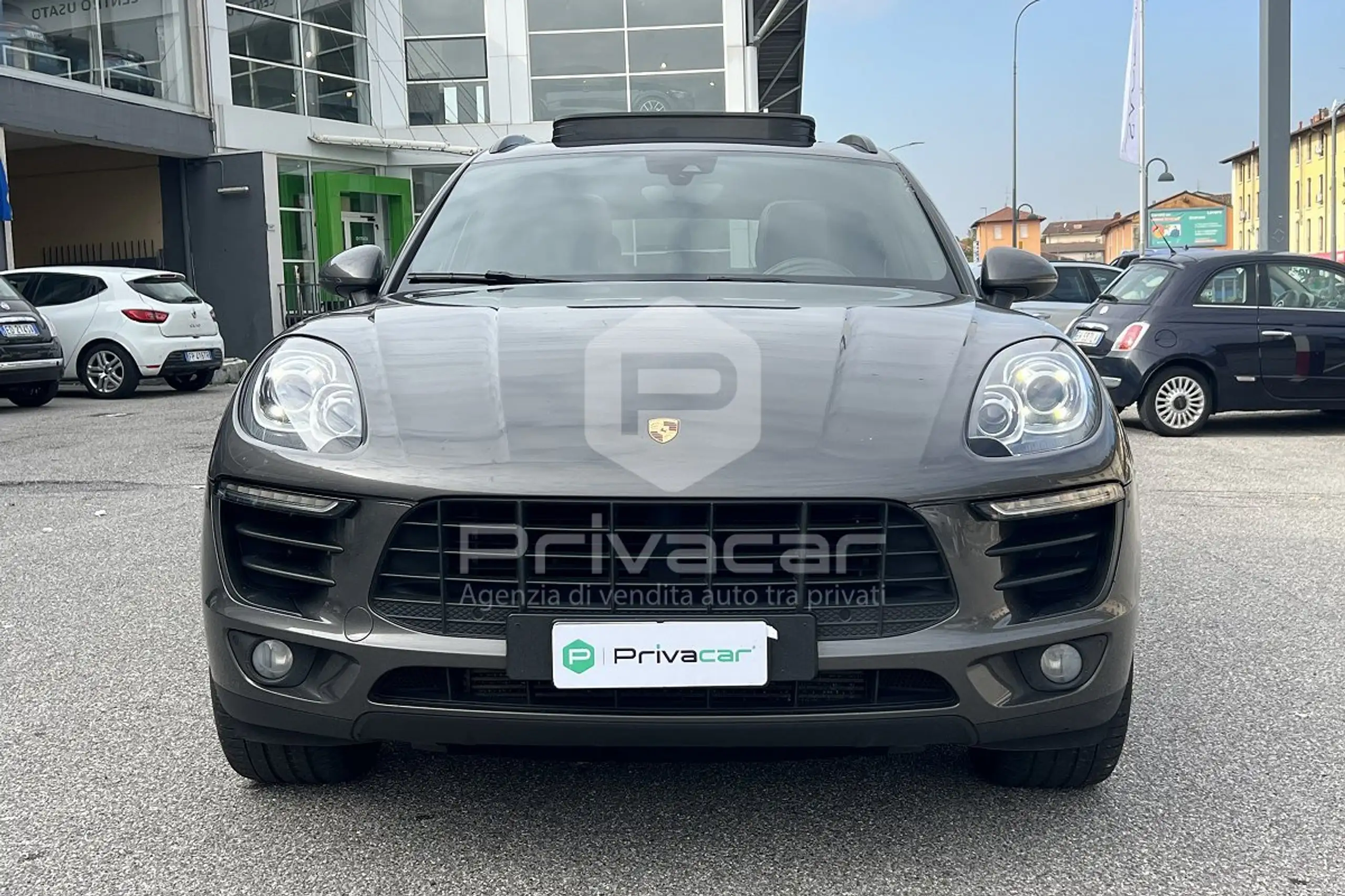 Porsche - Macan