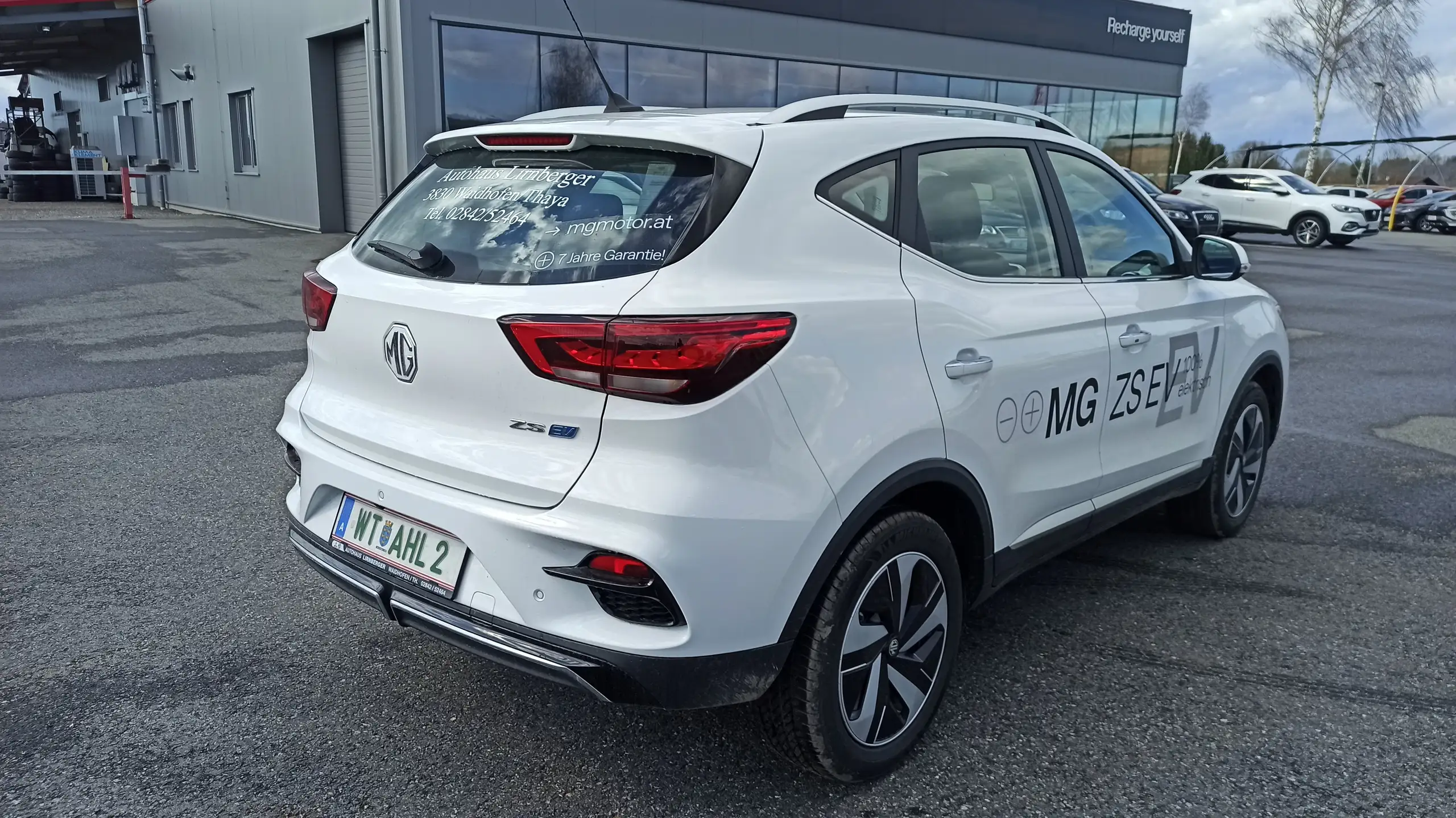 MG - ZS