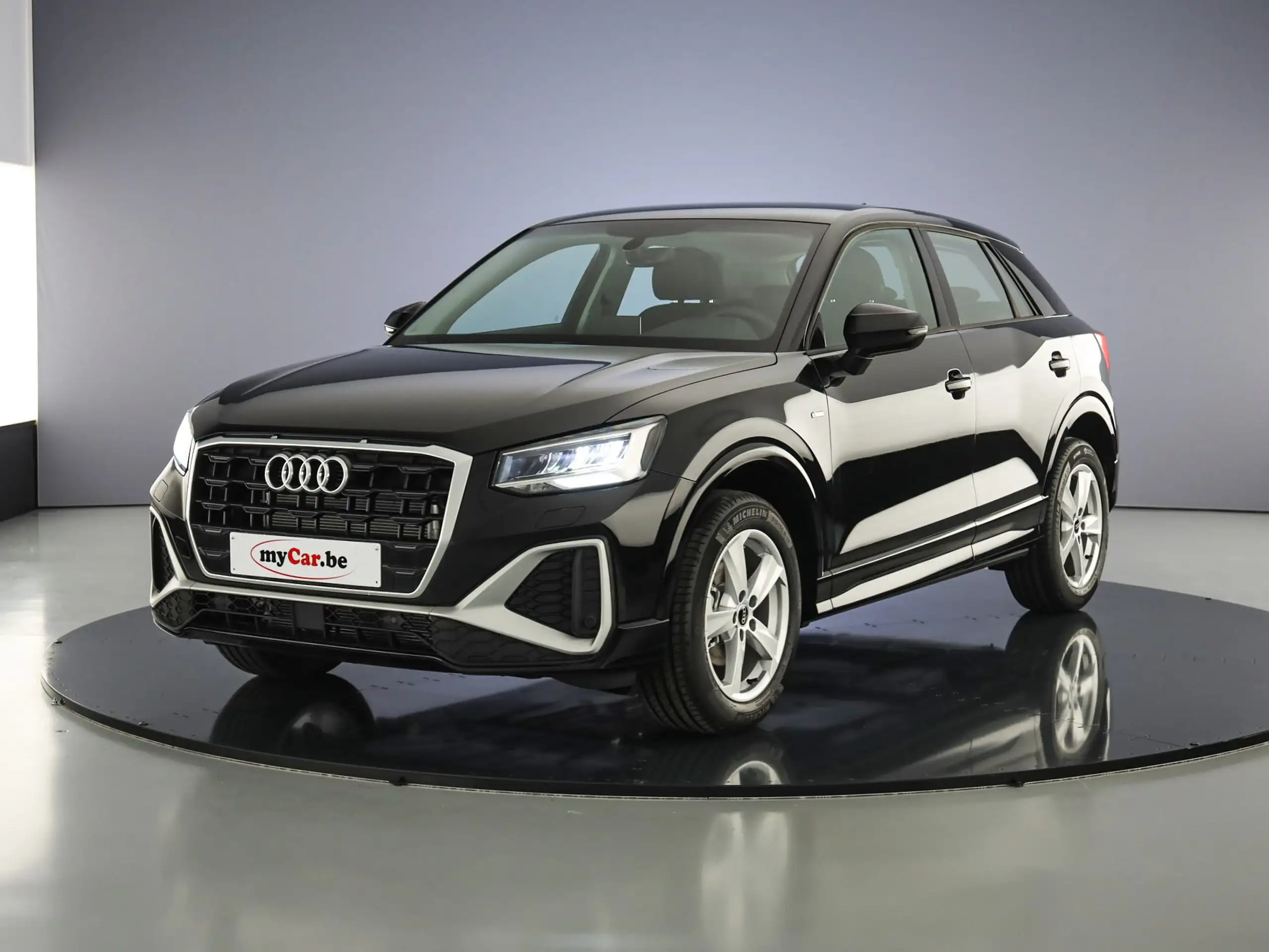 Audi - Q2