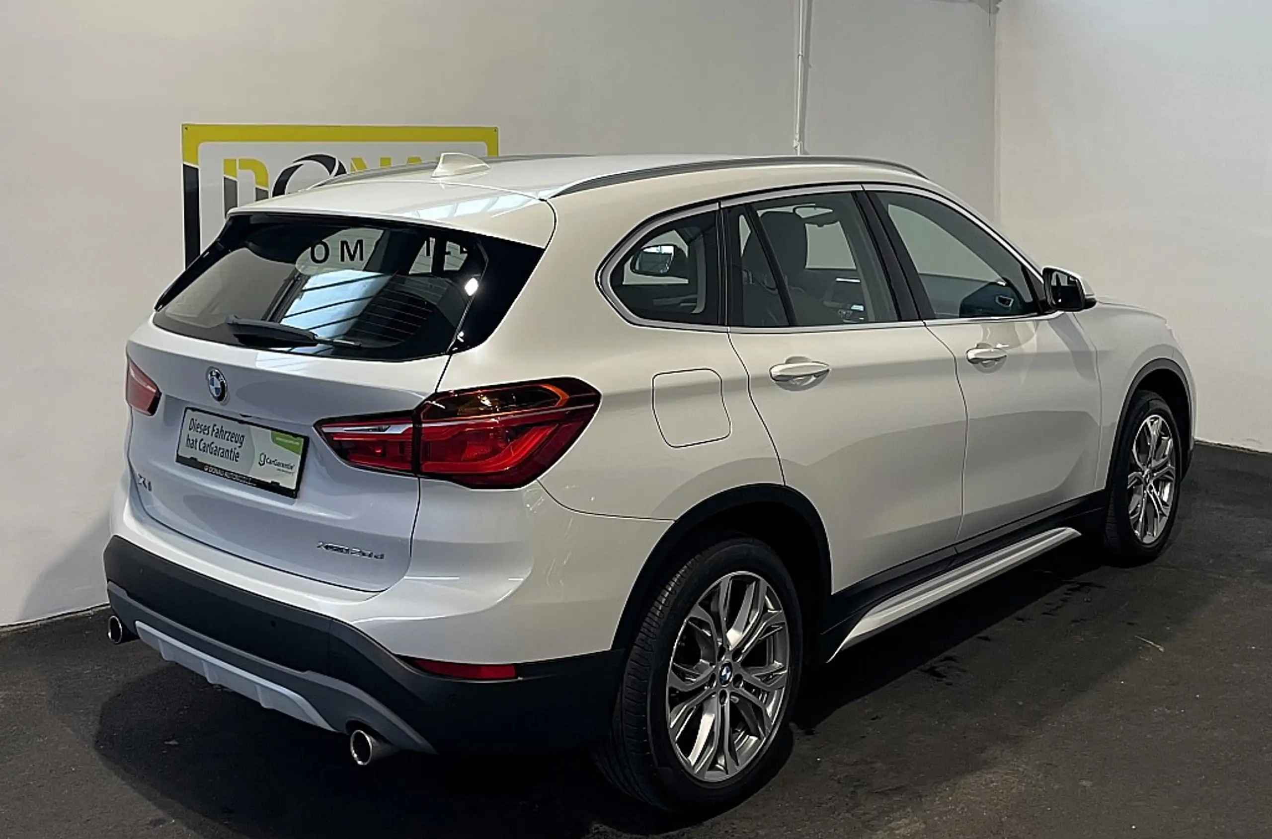 BMW - X1