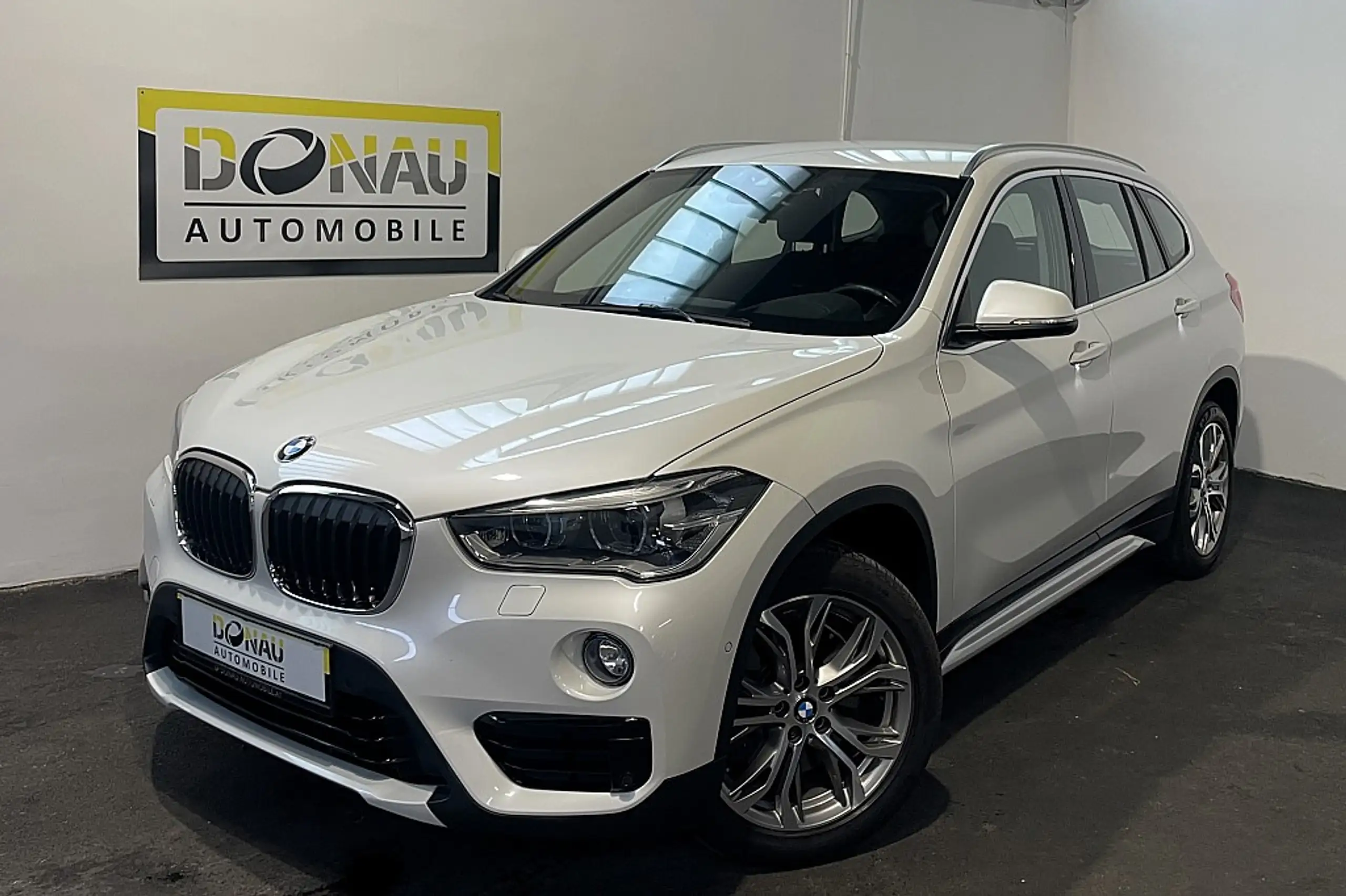 BMW - X1