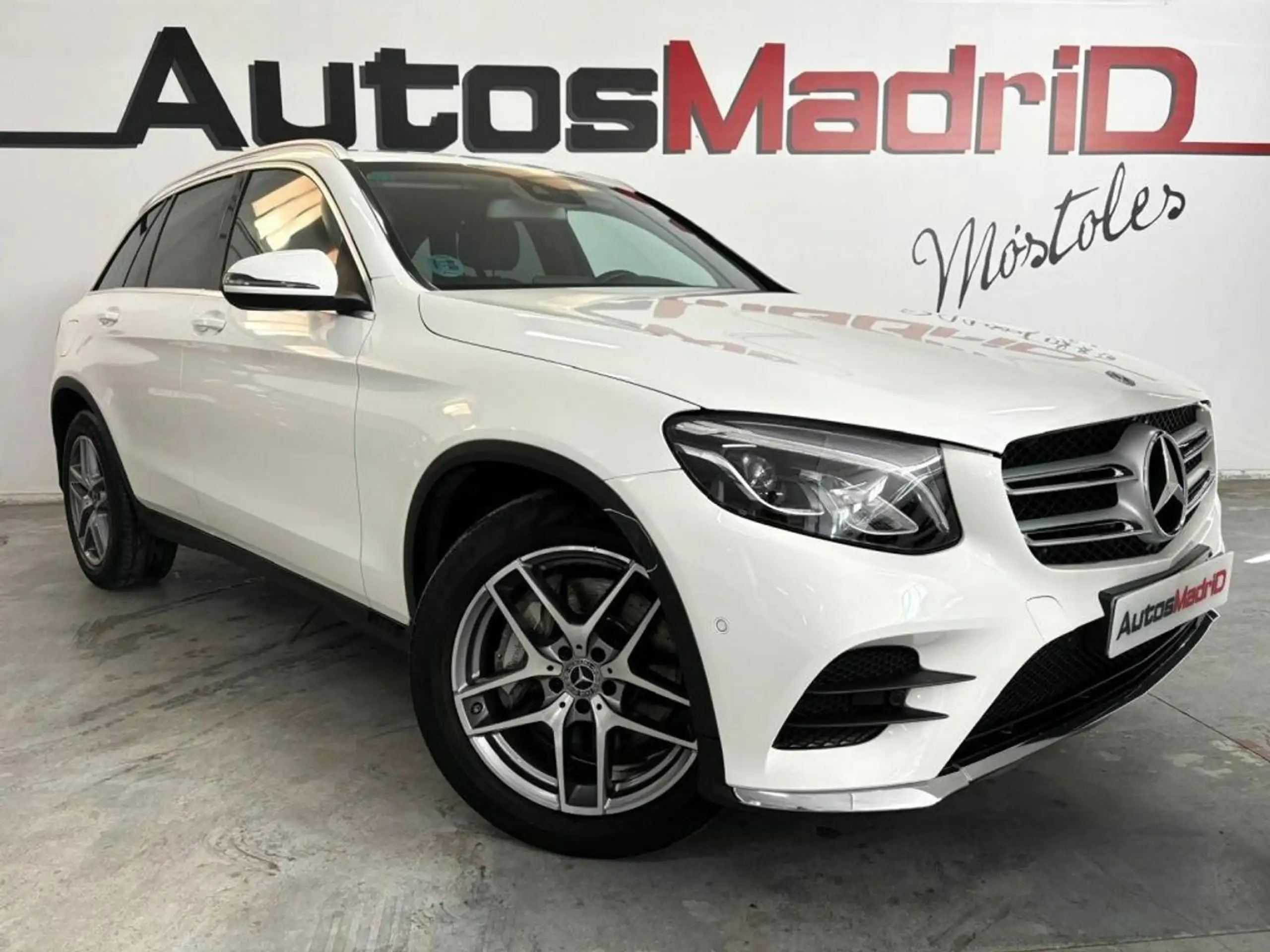 Mercedes-Benz - GLC 220