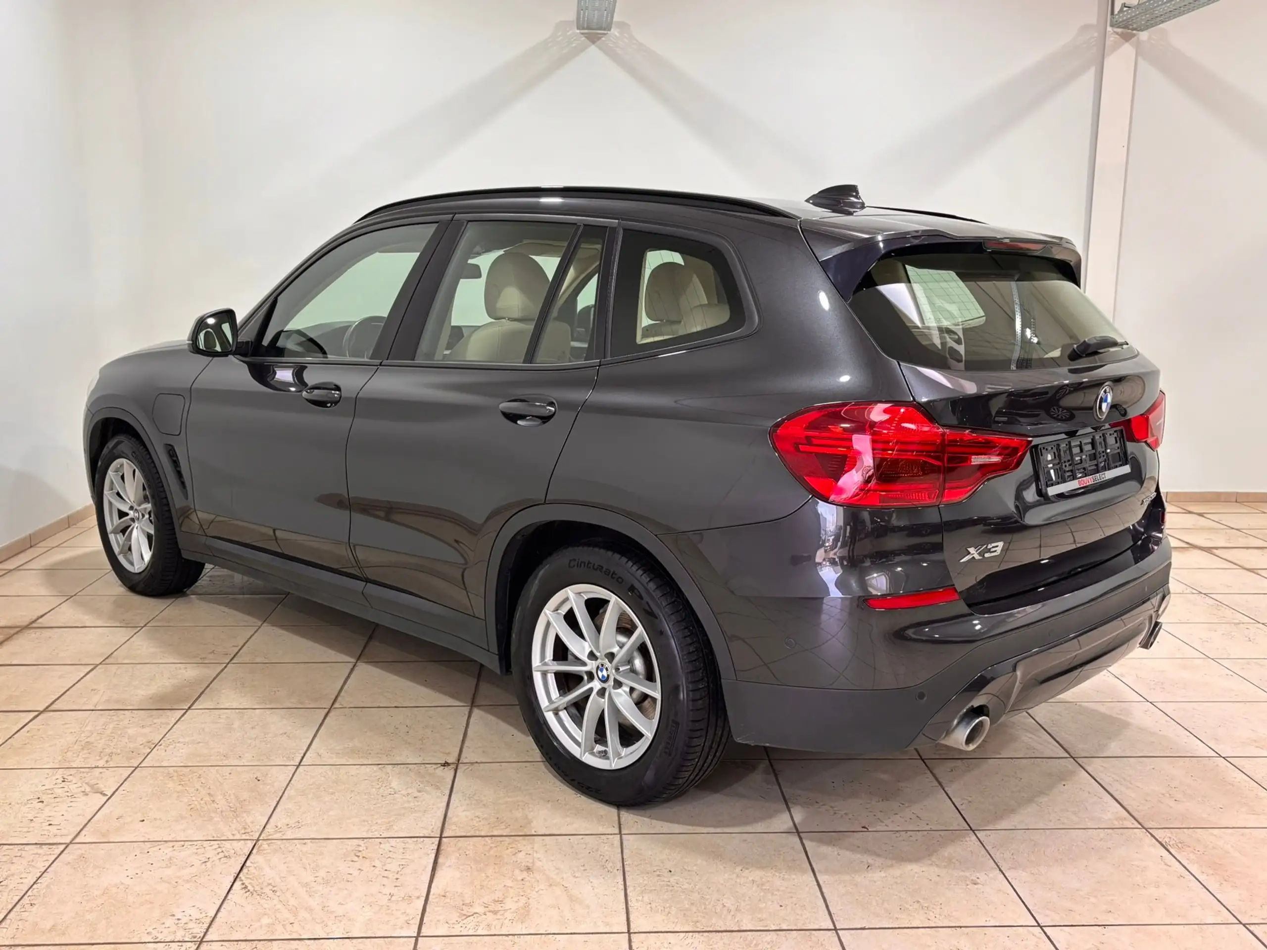 BMW - X3