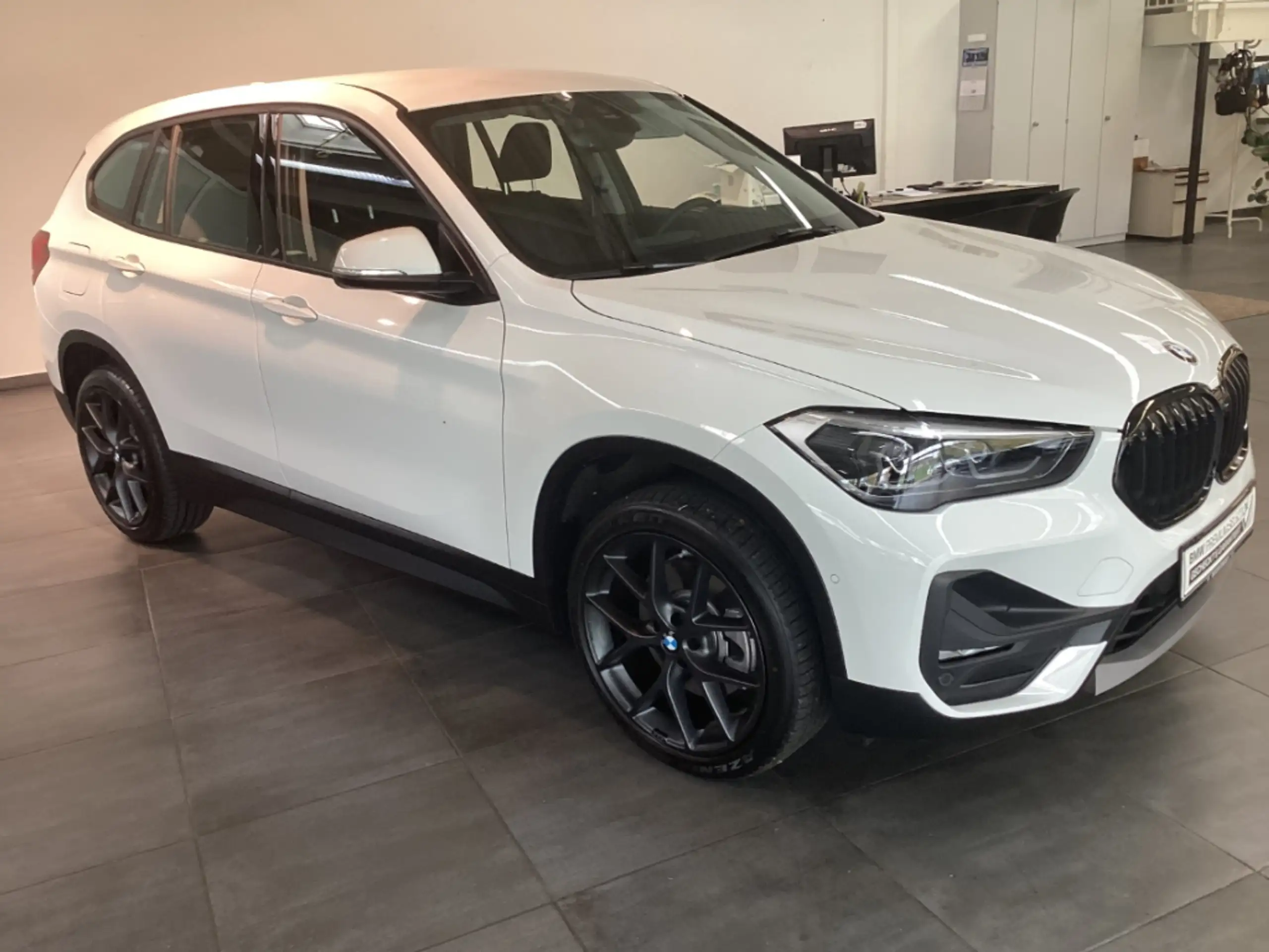 BMW - X1