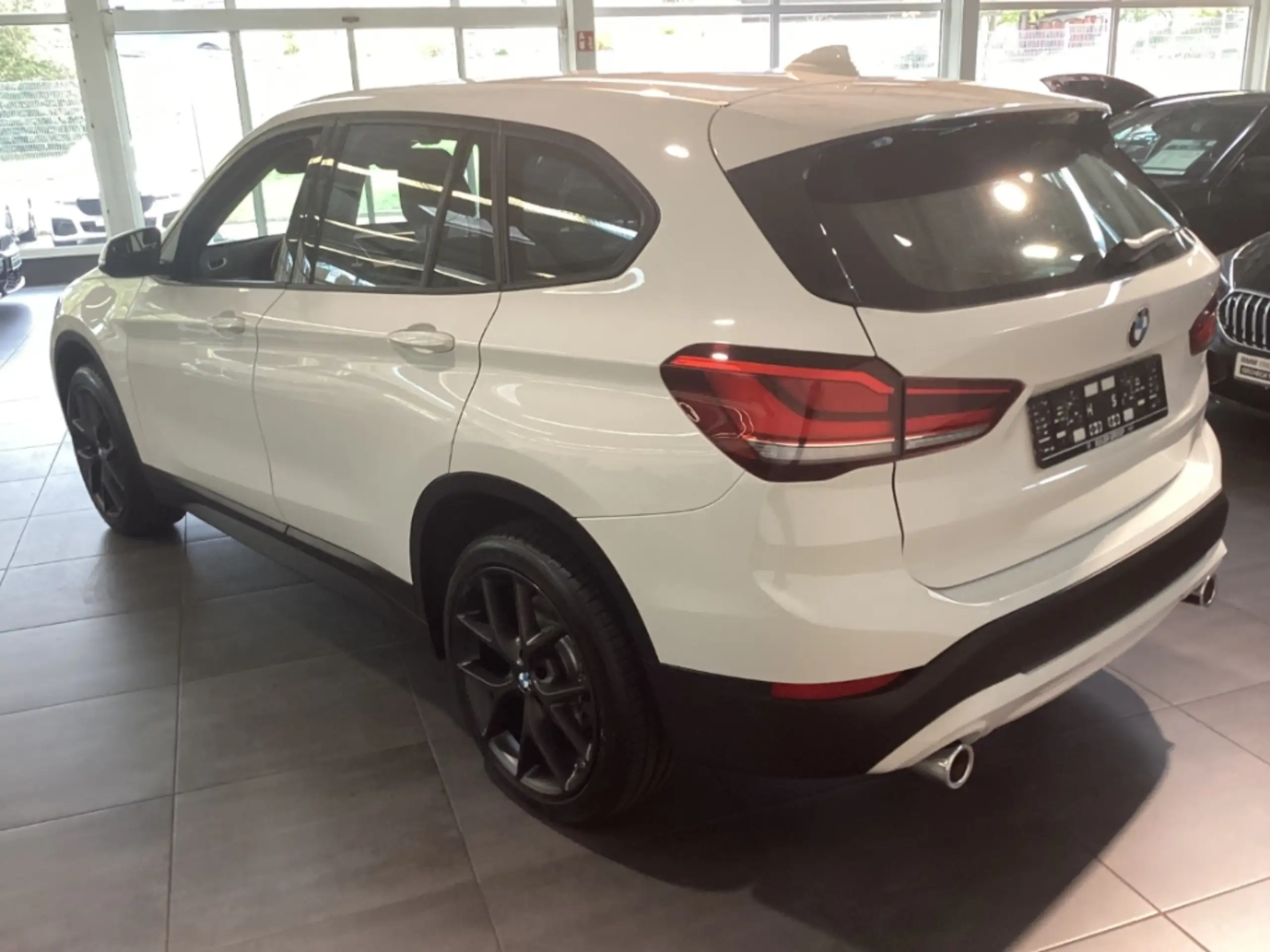 BMW - X1