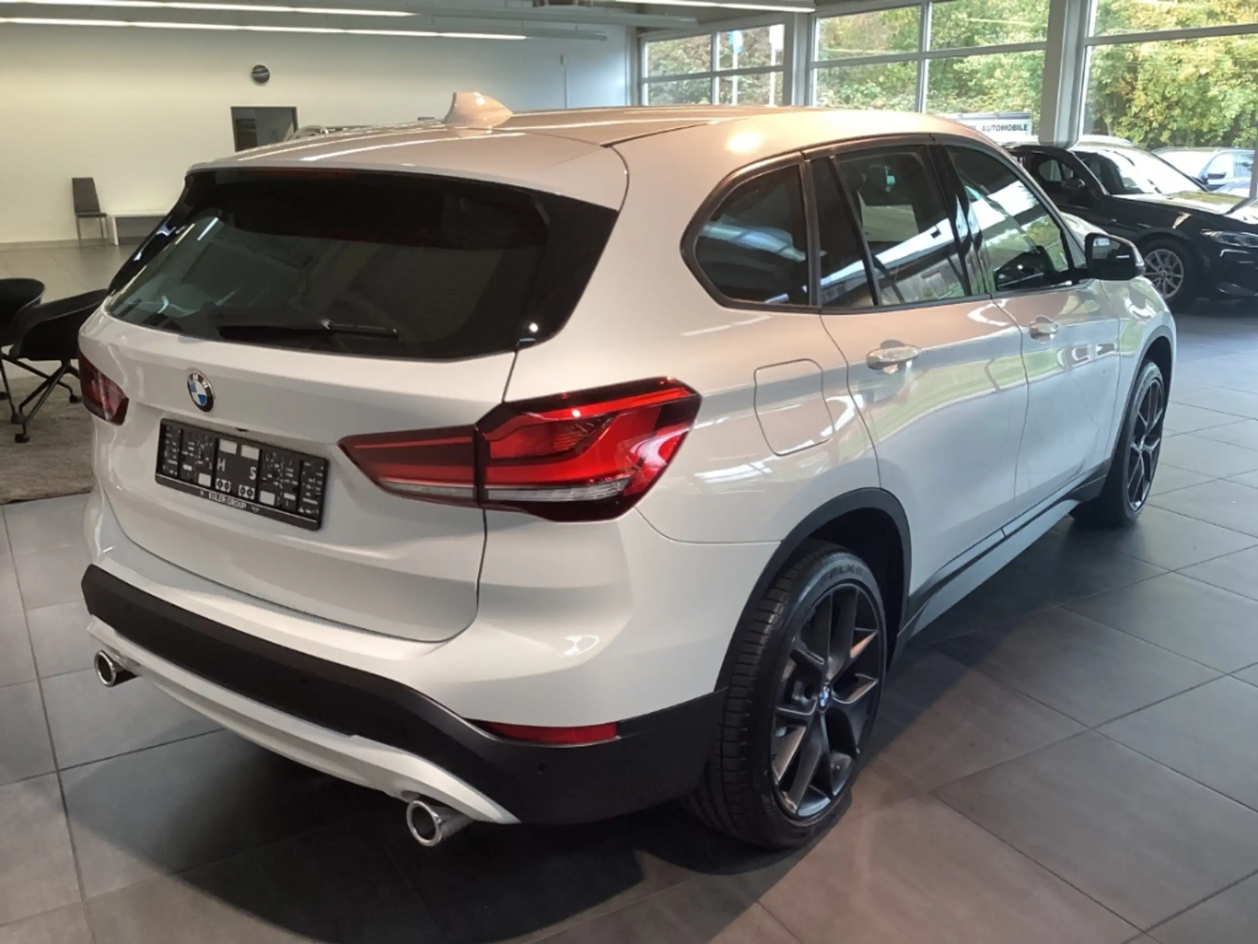 BMW - X1