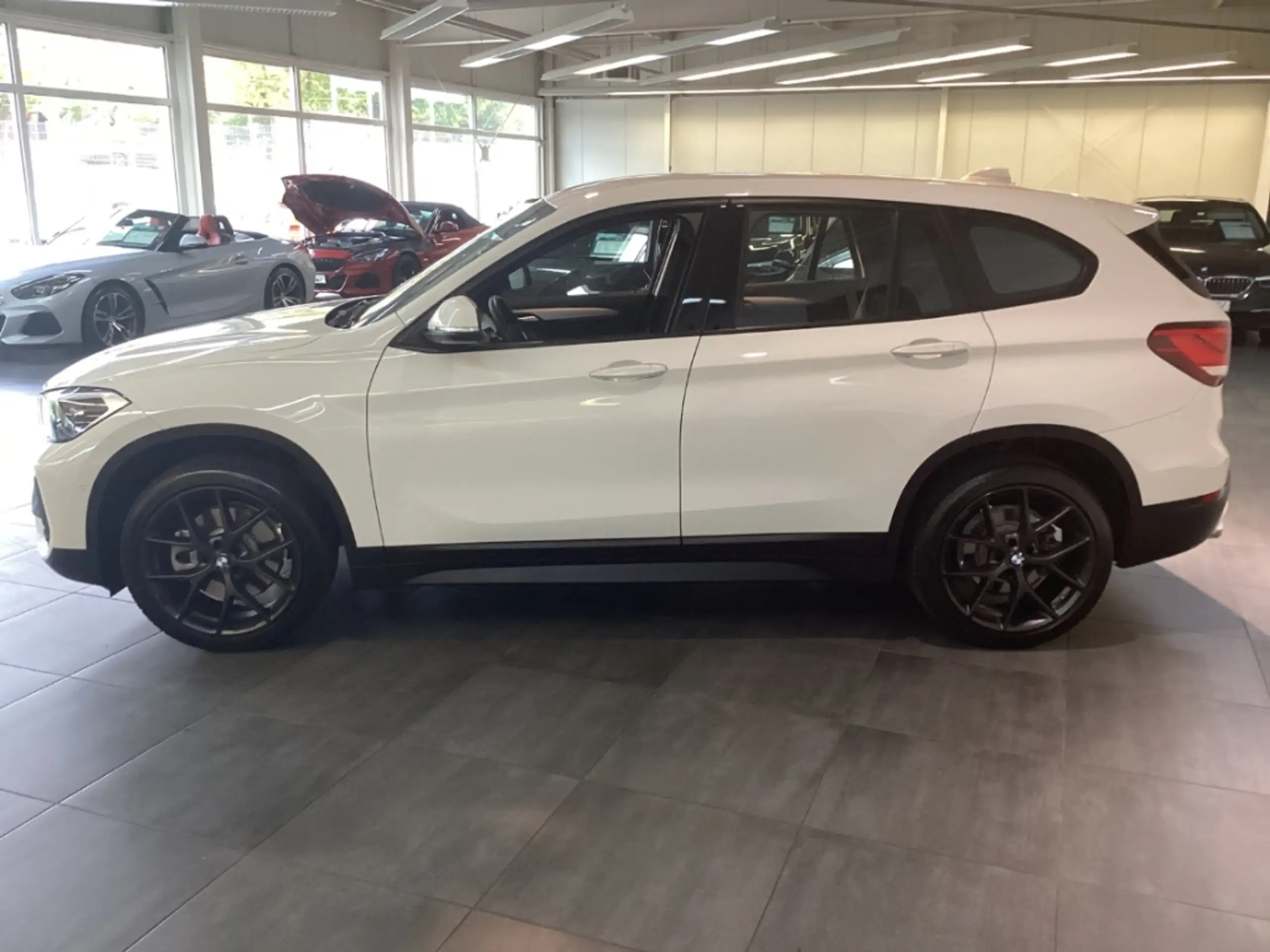 BMW - X1