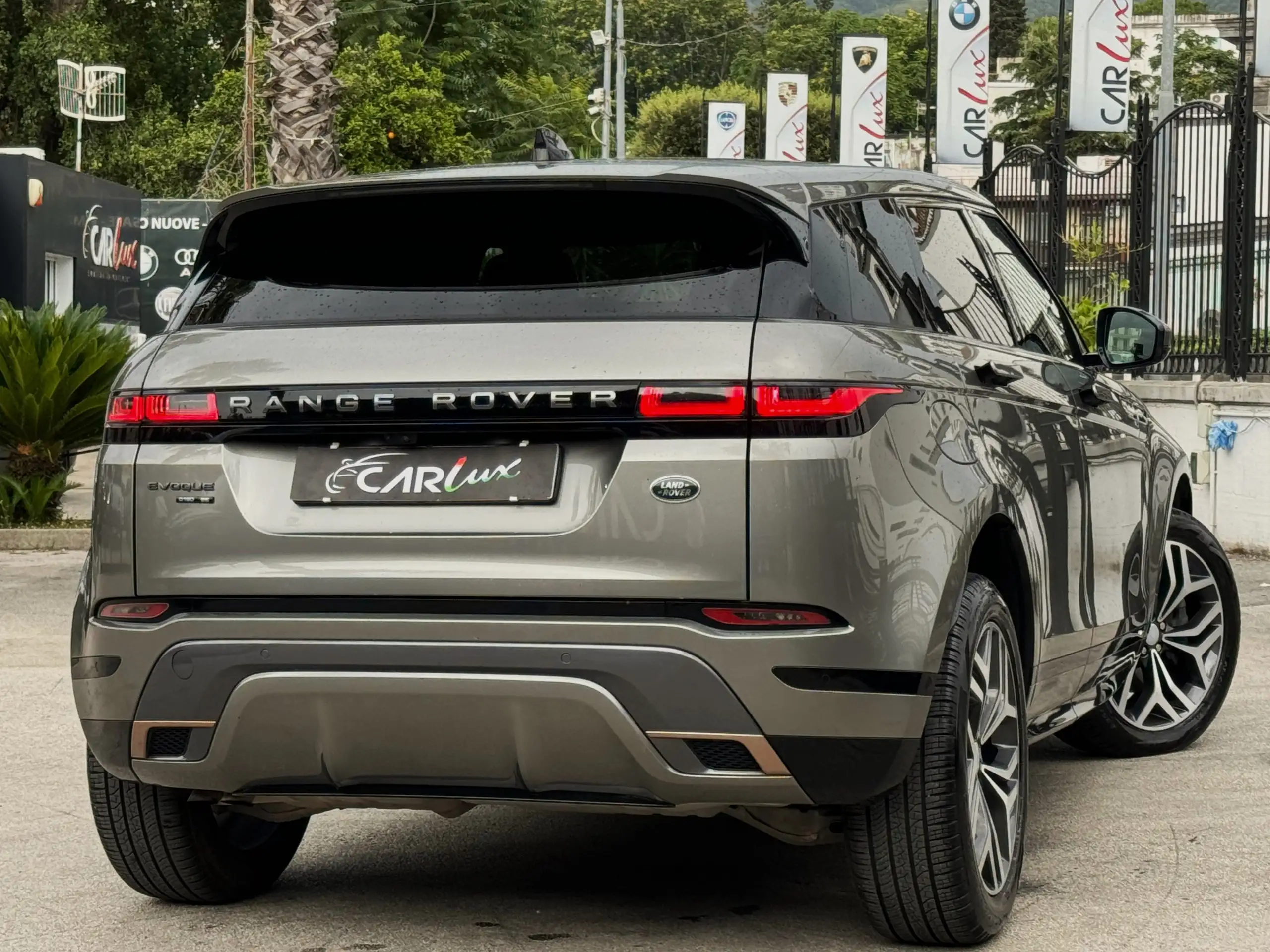 Land Rover - Range Rover Evoque