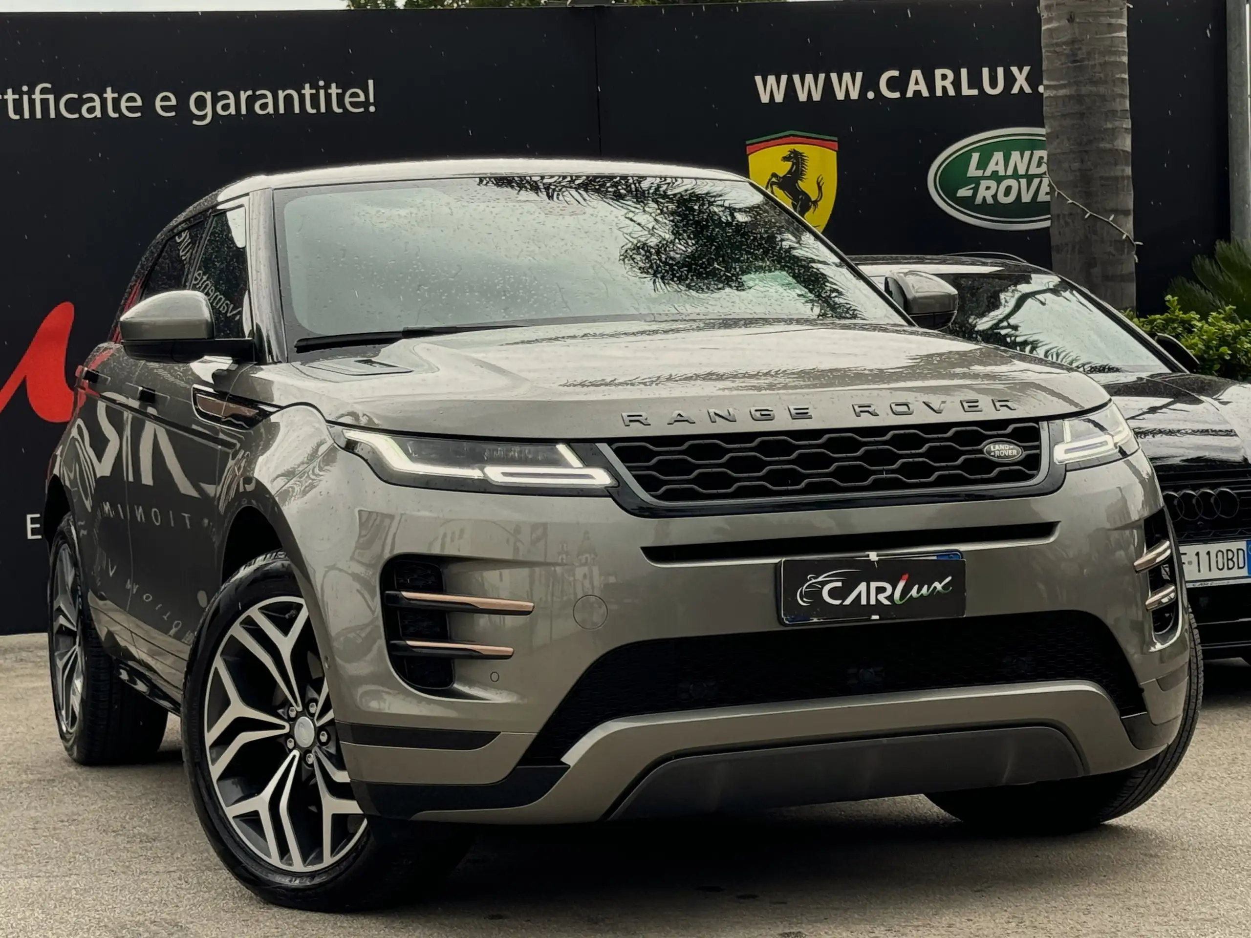 Land Rover - Range Rover Evoque