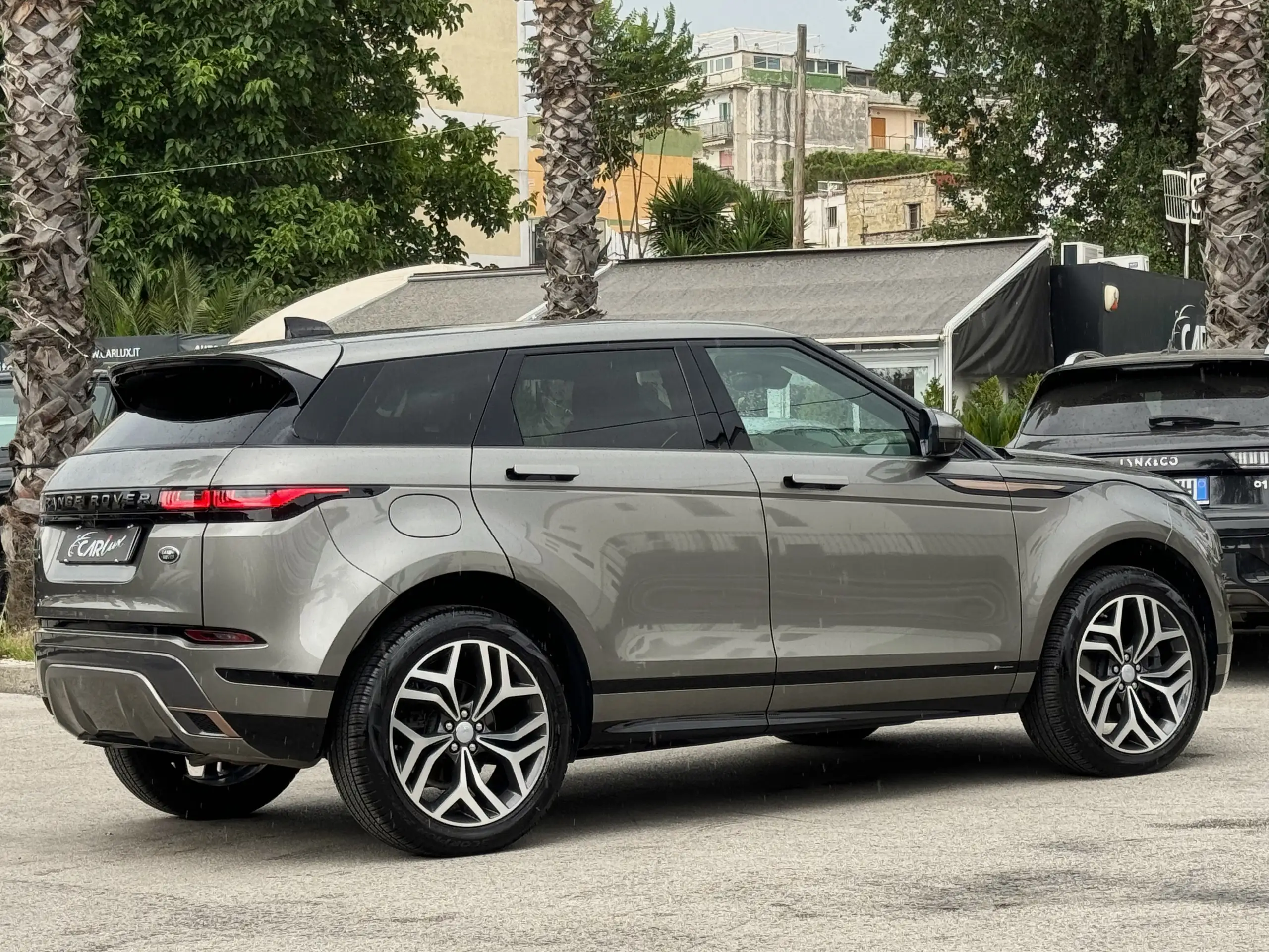 Land Rover - Range Rover Evoque