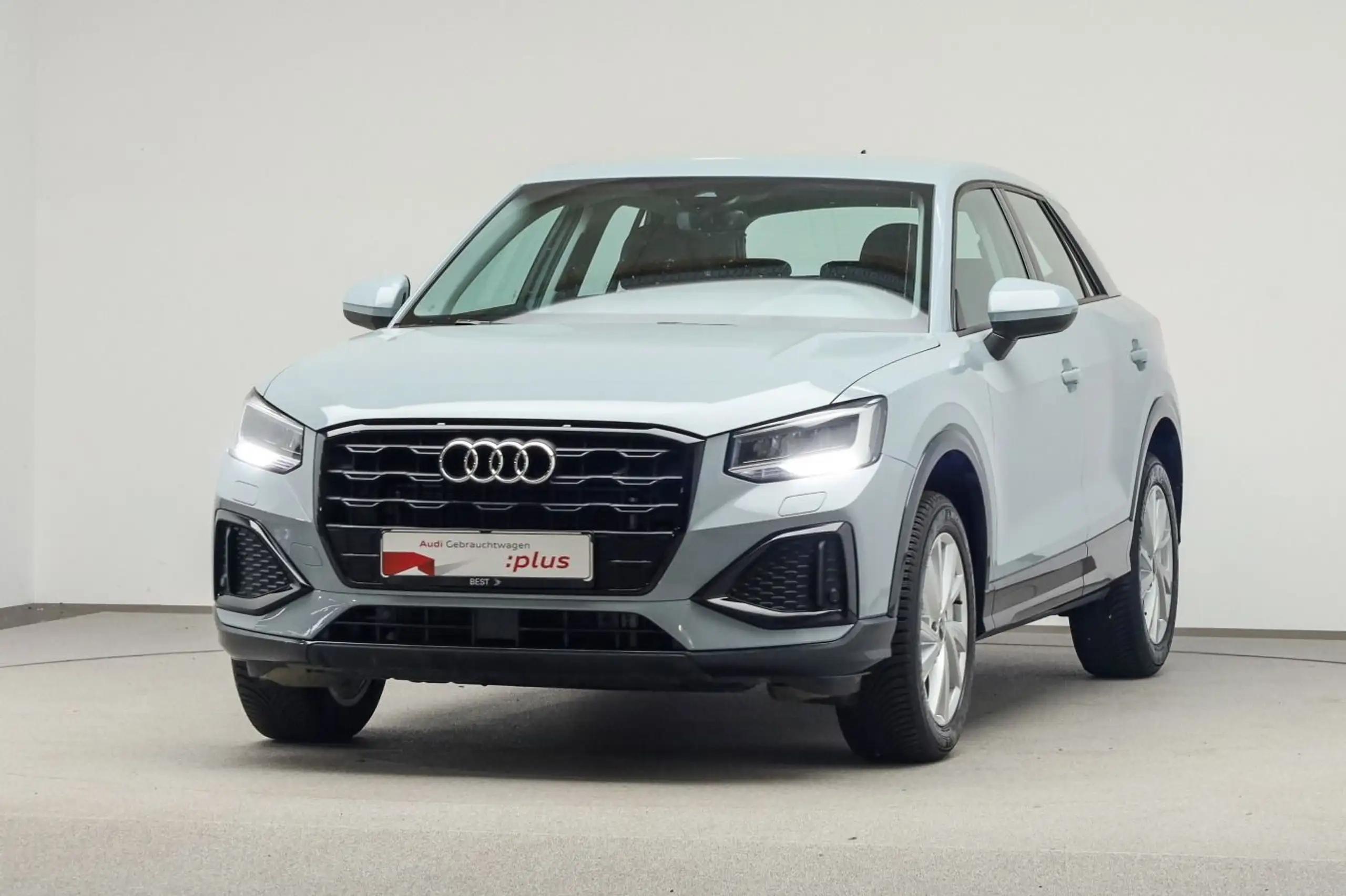 Audi - Q2