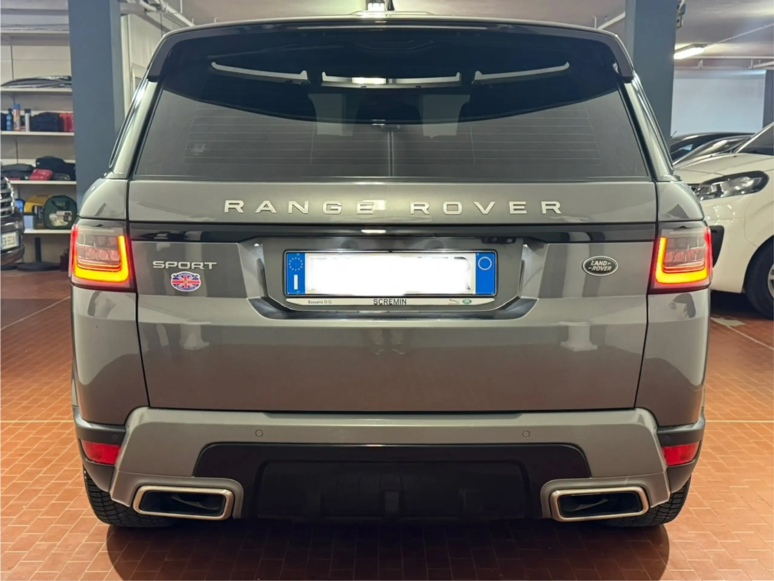 Land Rover - Range Rover Sport