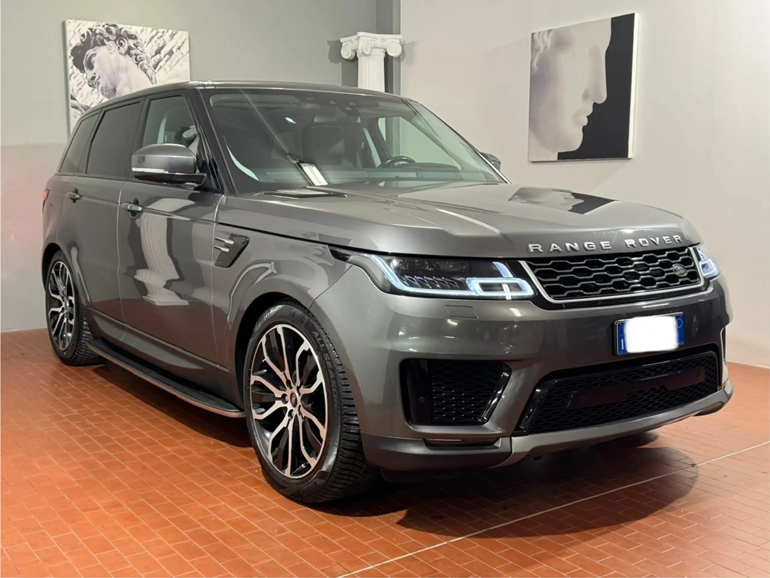 Land Rover - Range Rover Sport