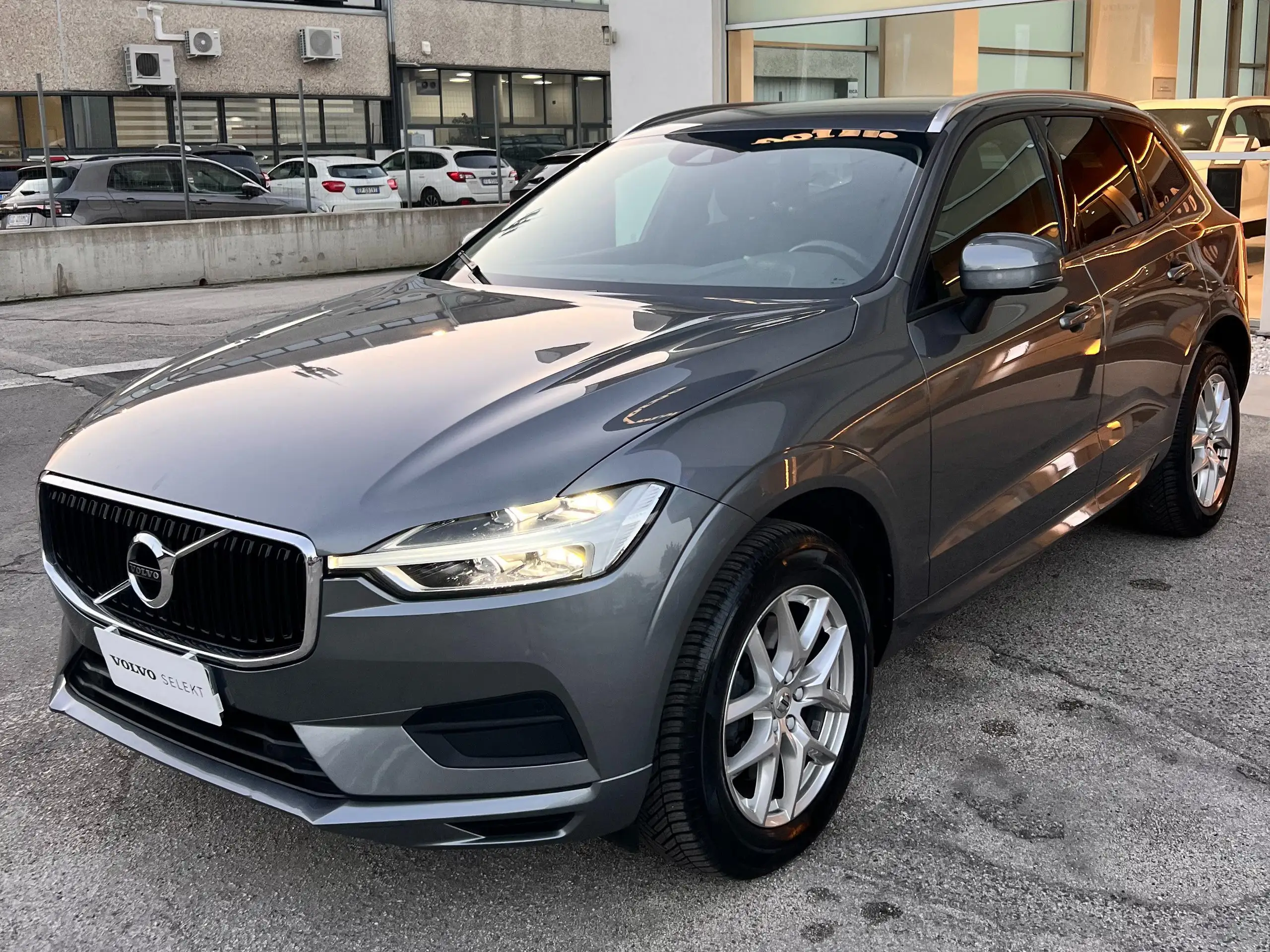 Volvo - XC60