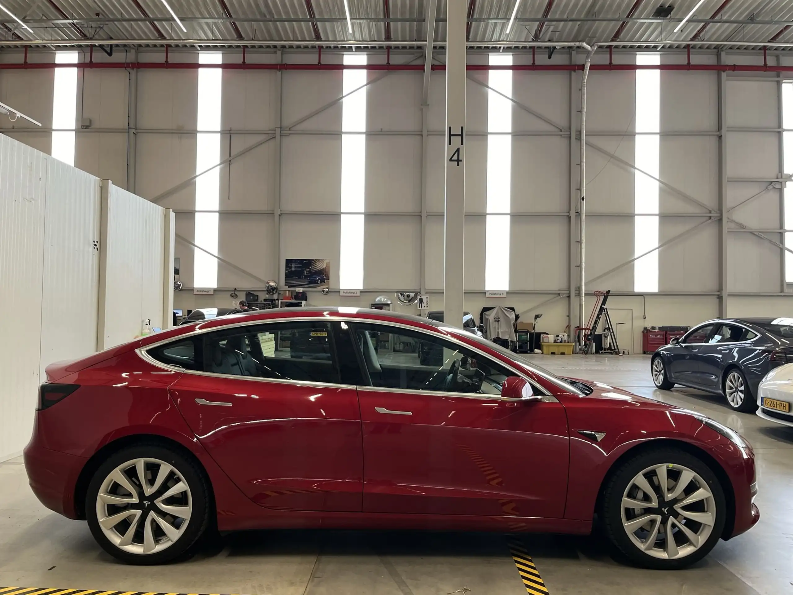 Tesla - Model 3