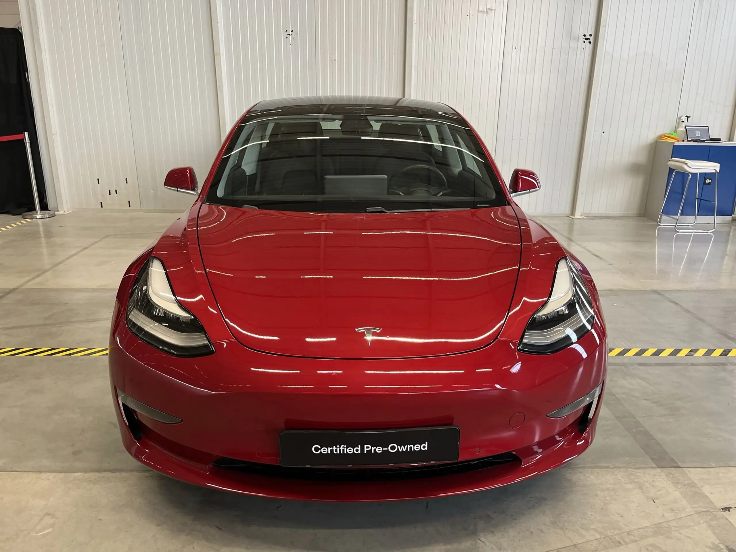 Tesla - Model 3