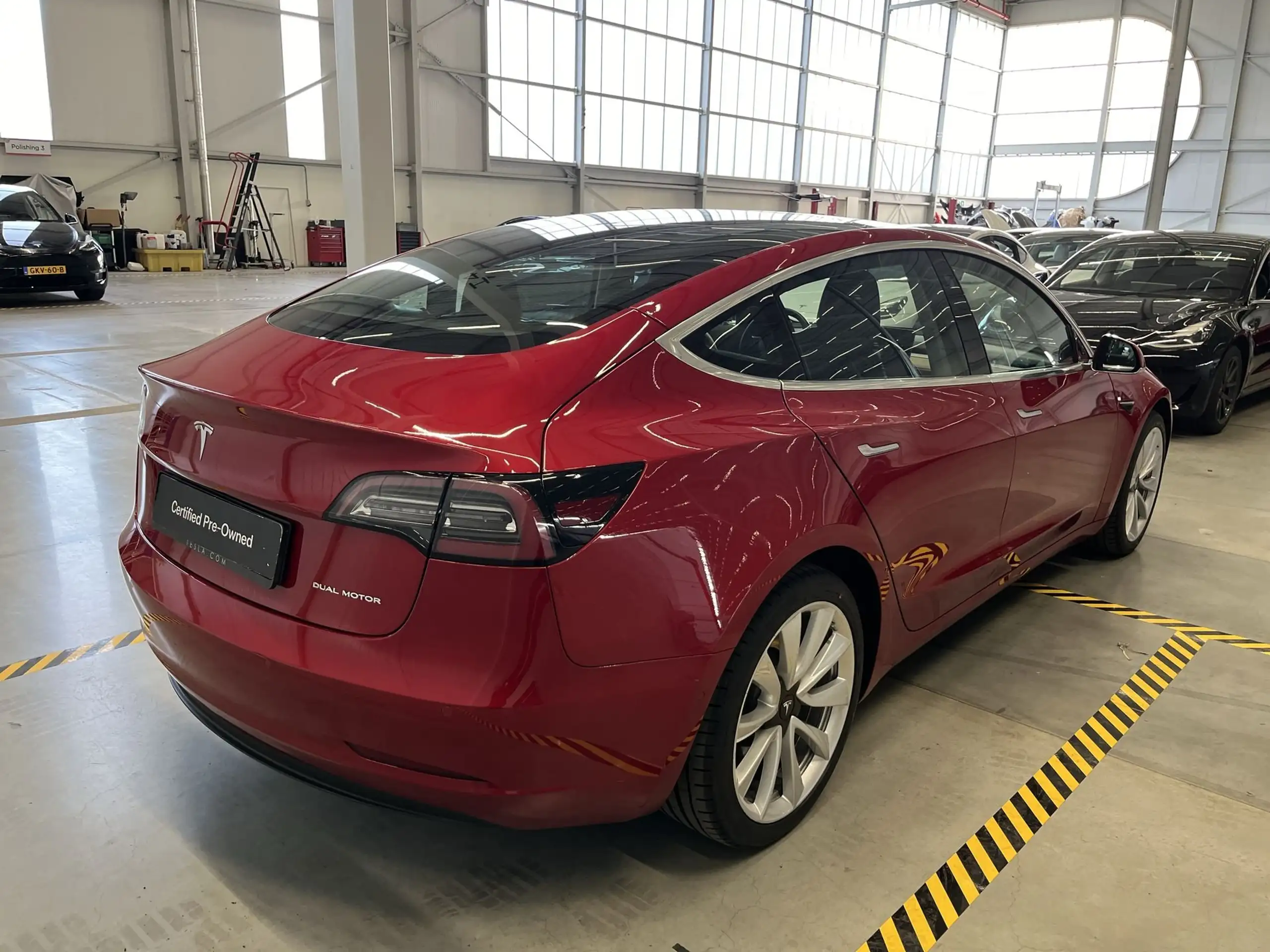 Tesla - Model 3