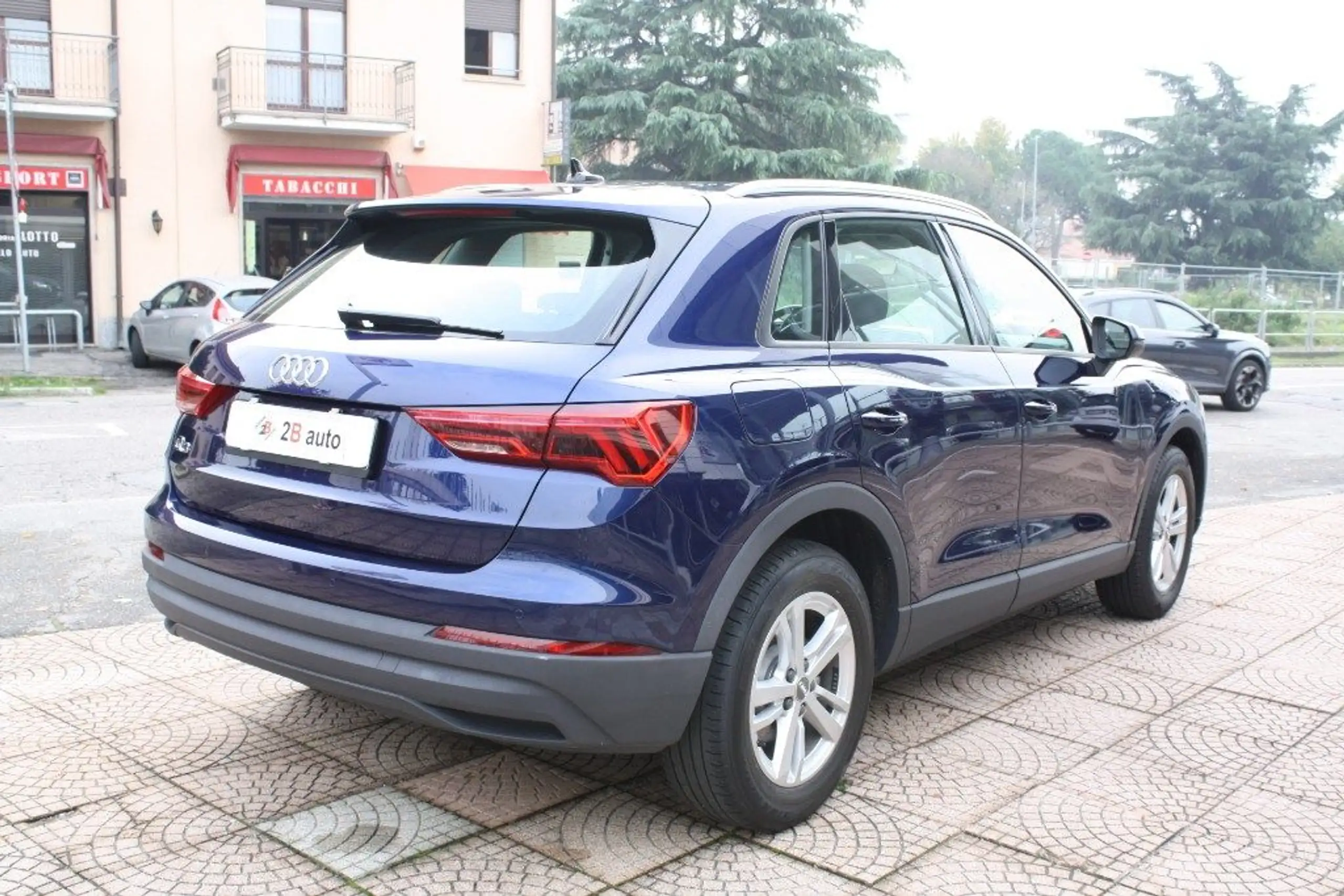 Audi - Q3