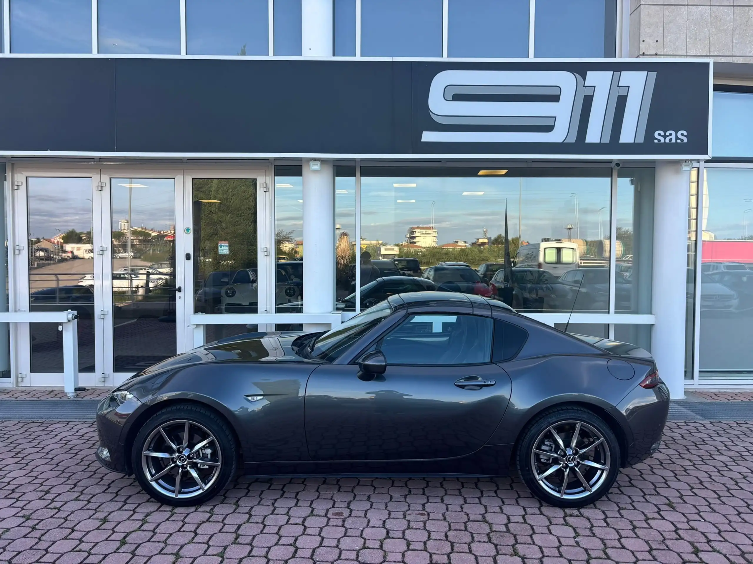 Mazda - MX-5