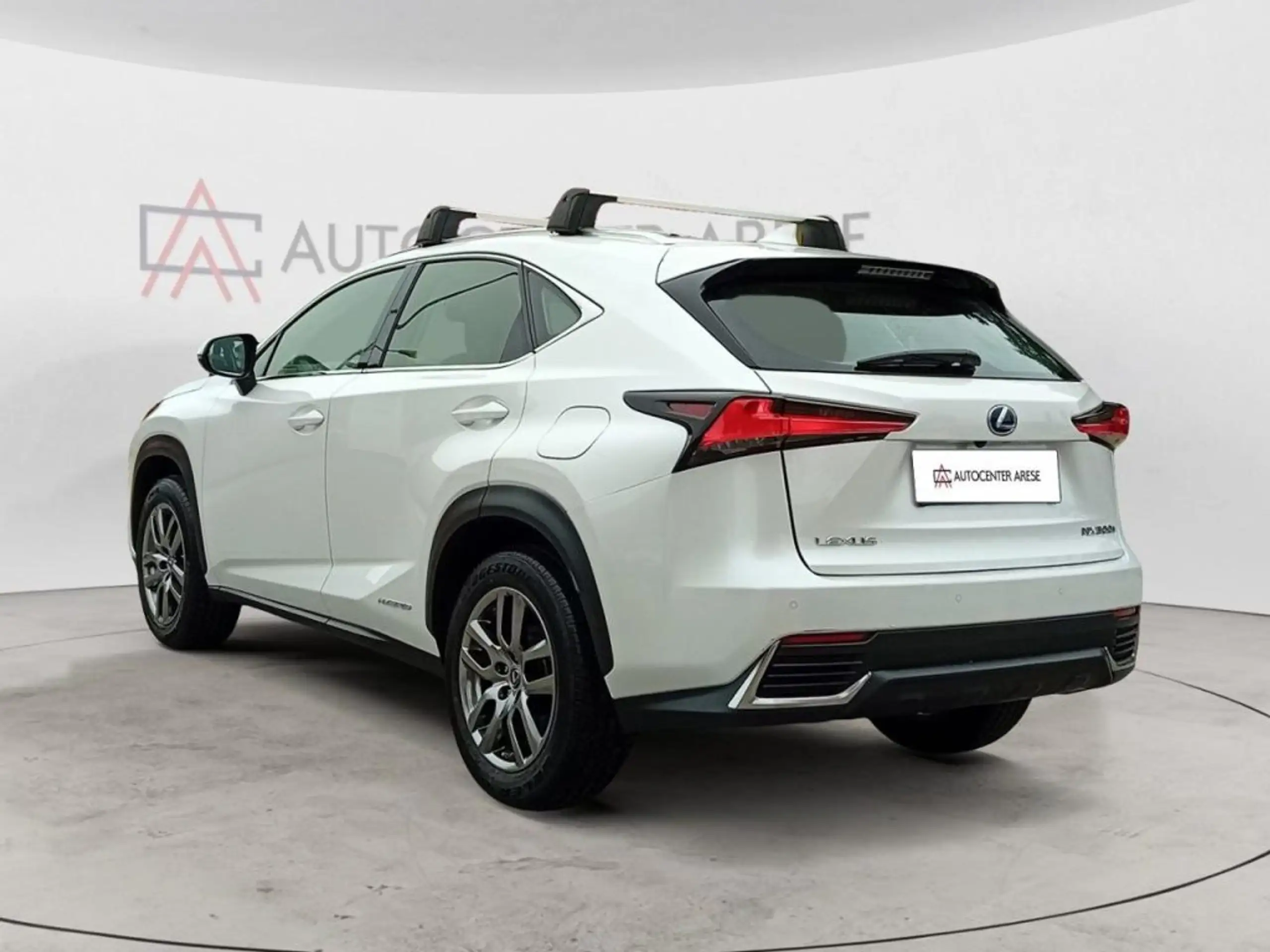 Lexus - NX 300