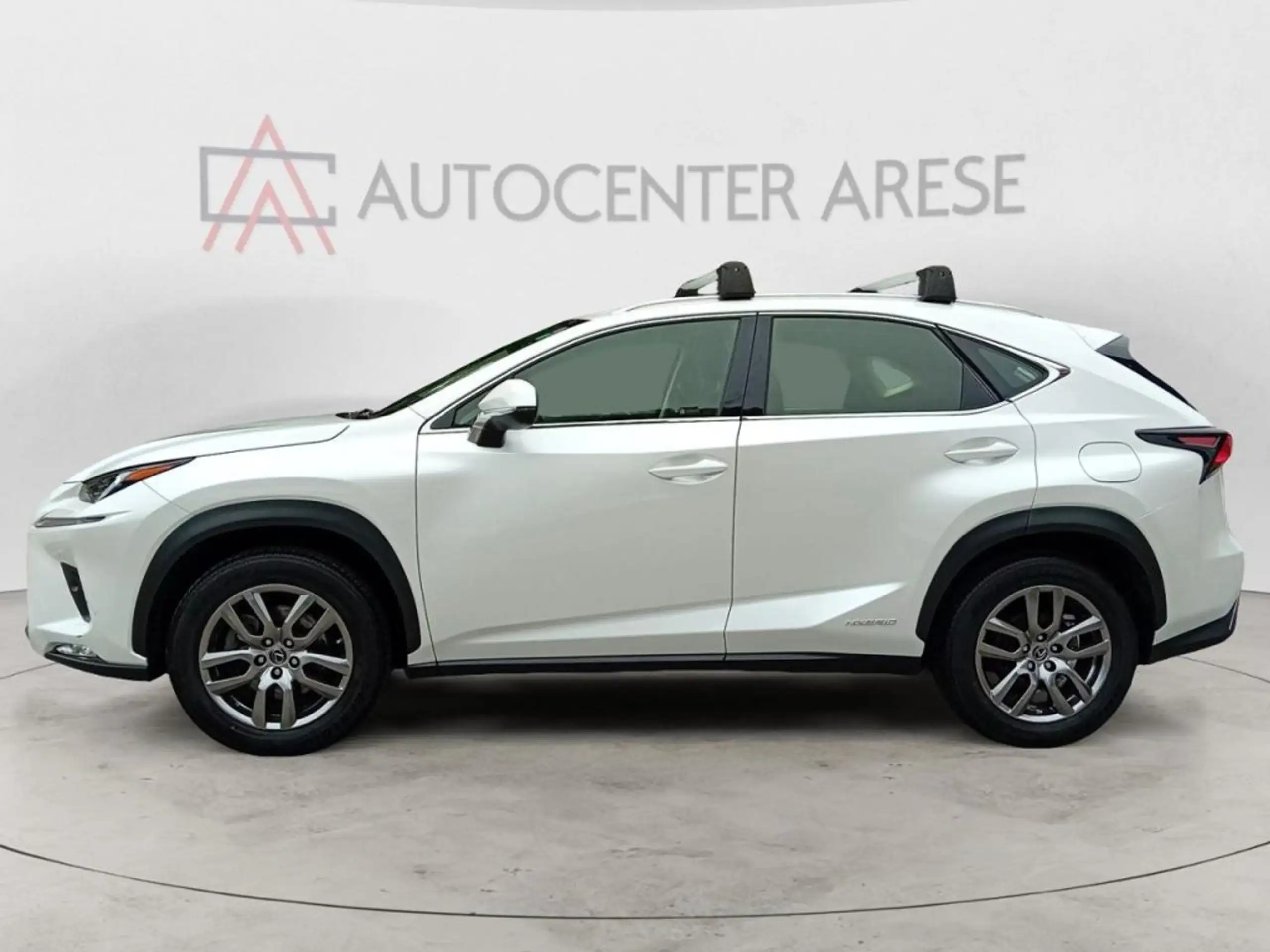 Lexus - NX 300