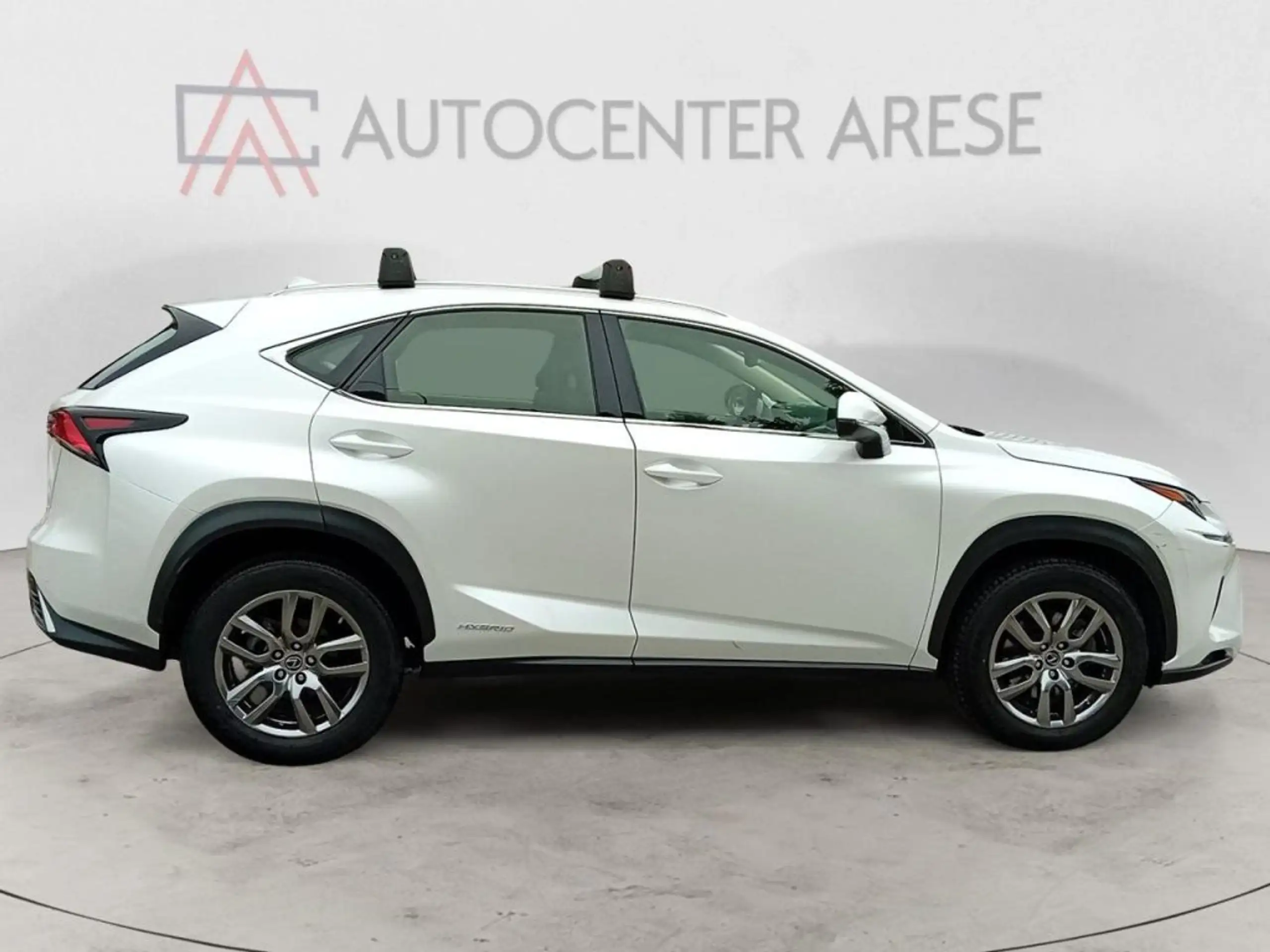 Lexus - NX 300