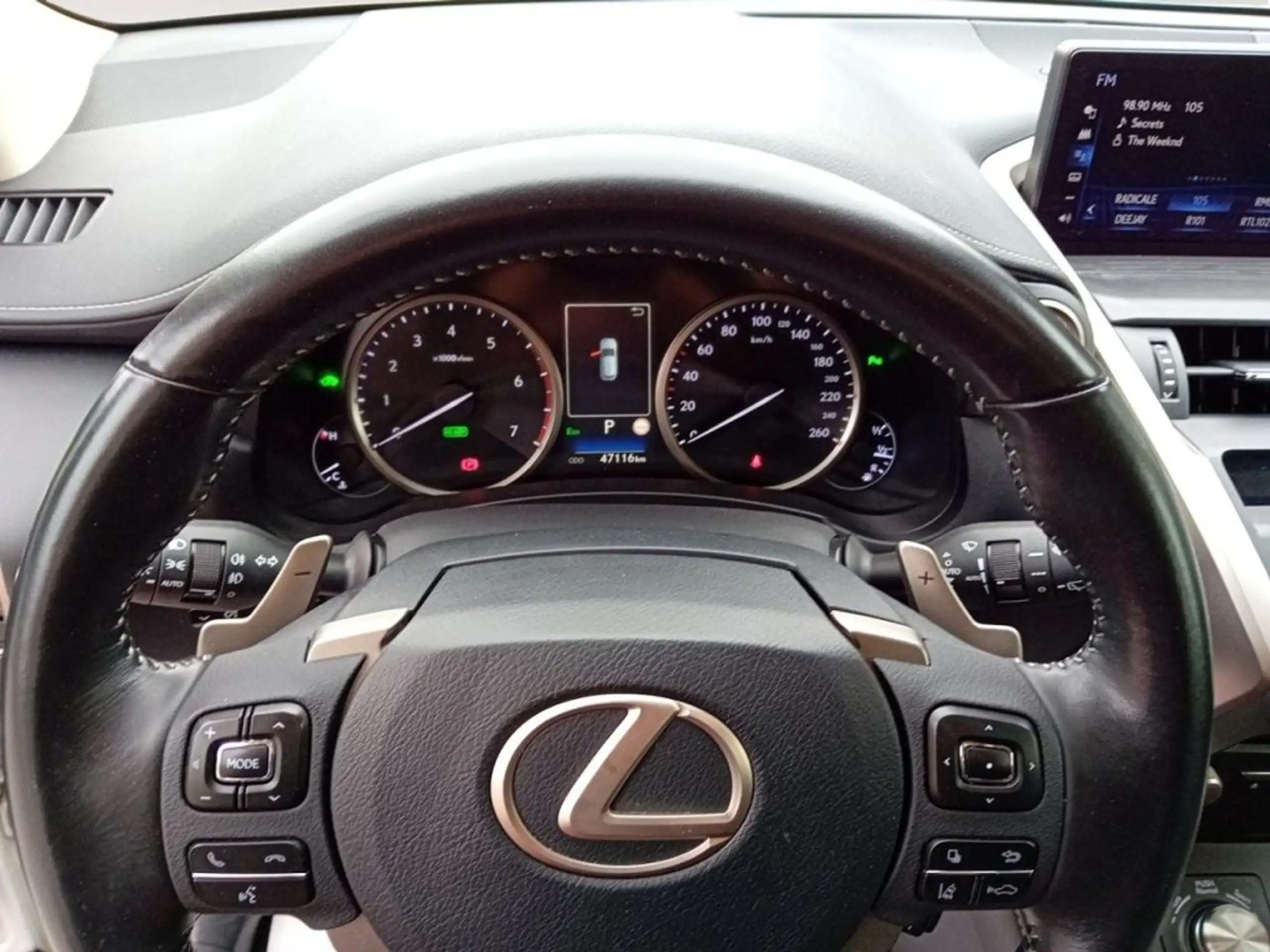 Lexus - NX 300