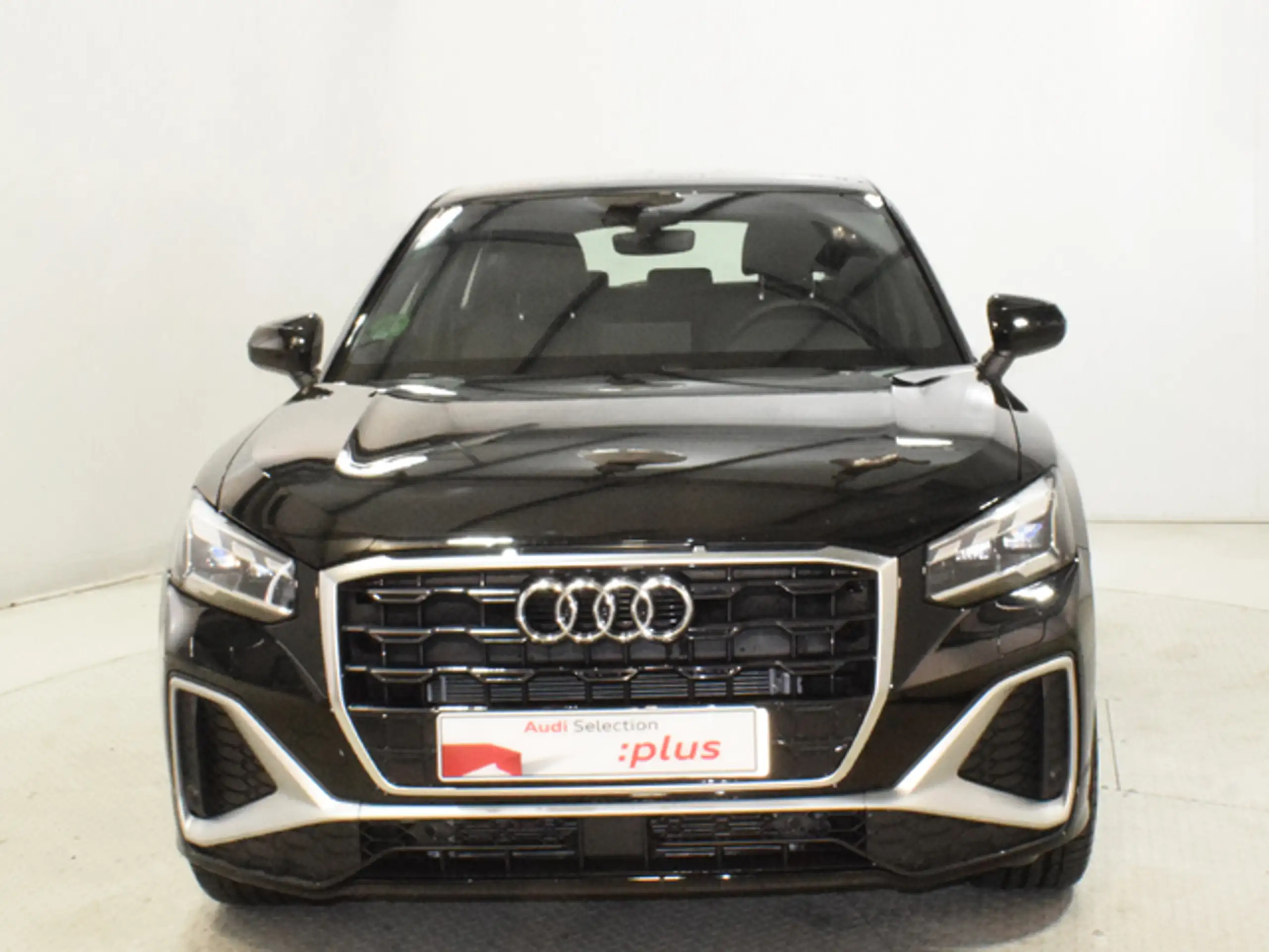 Audi - Q2