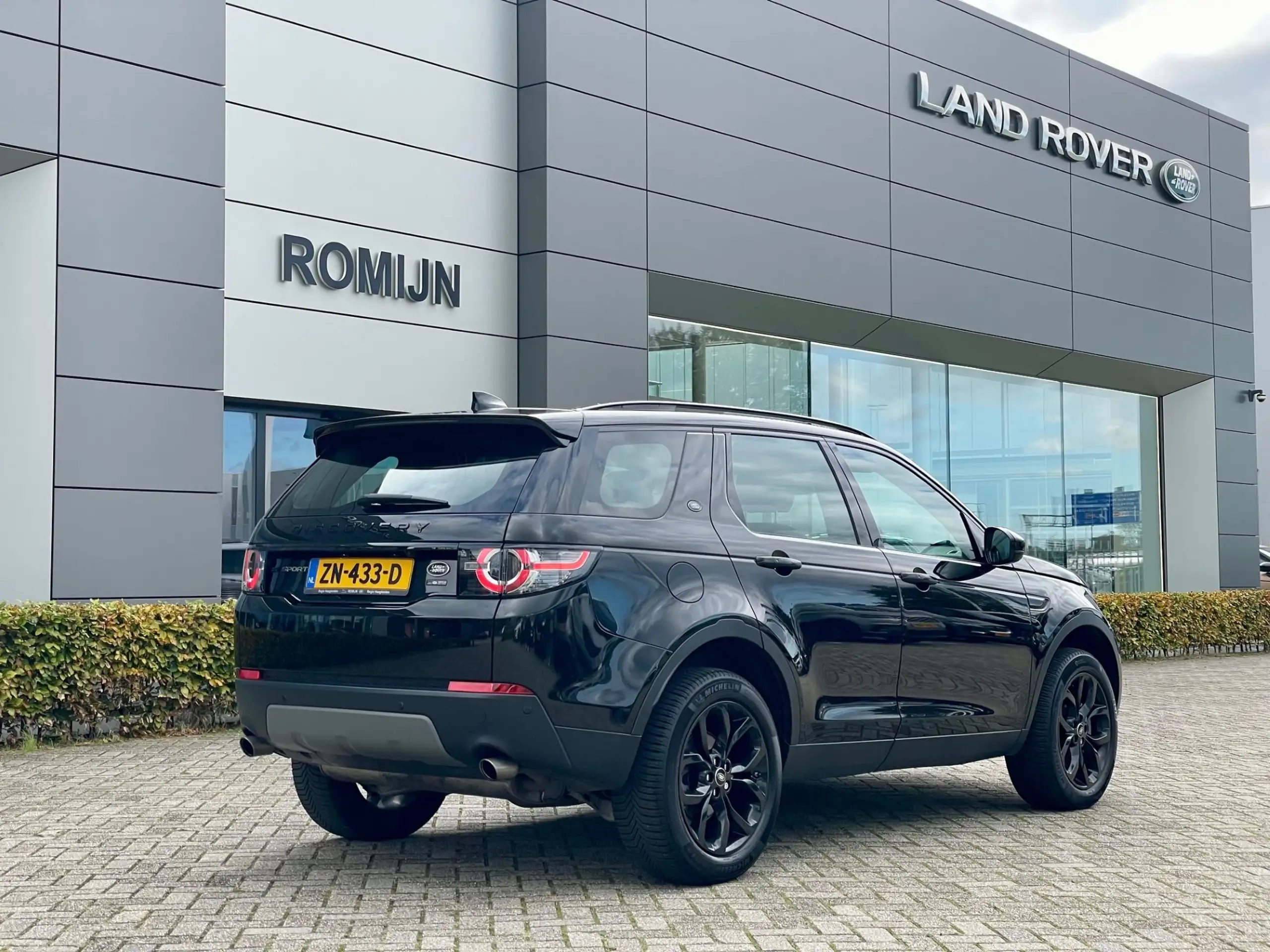 Land Rover - Discovery Sport