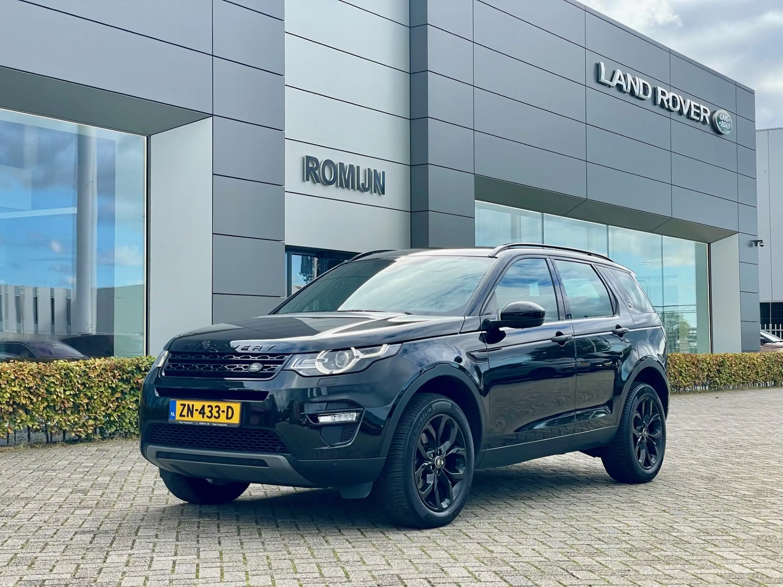 Land Rover - Discovery Sport