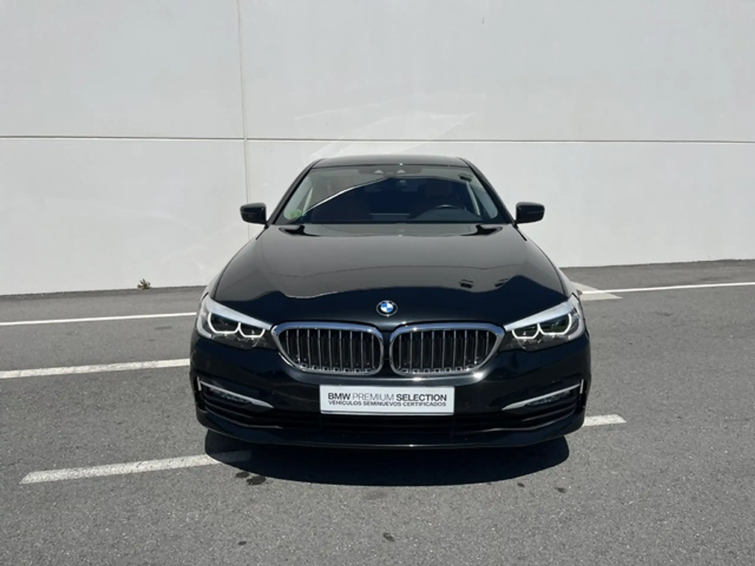 BMW - 520