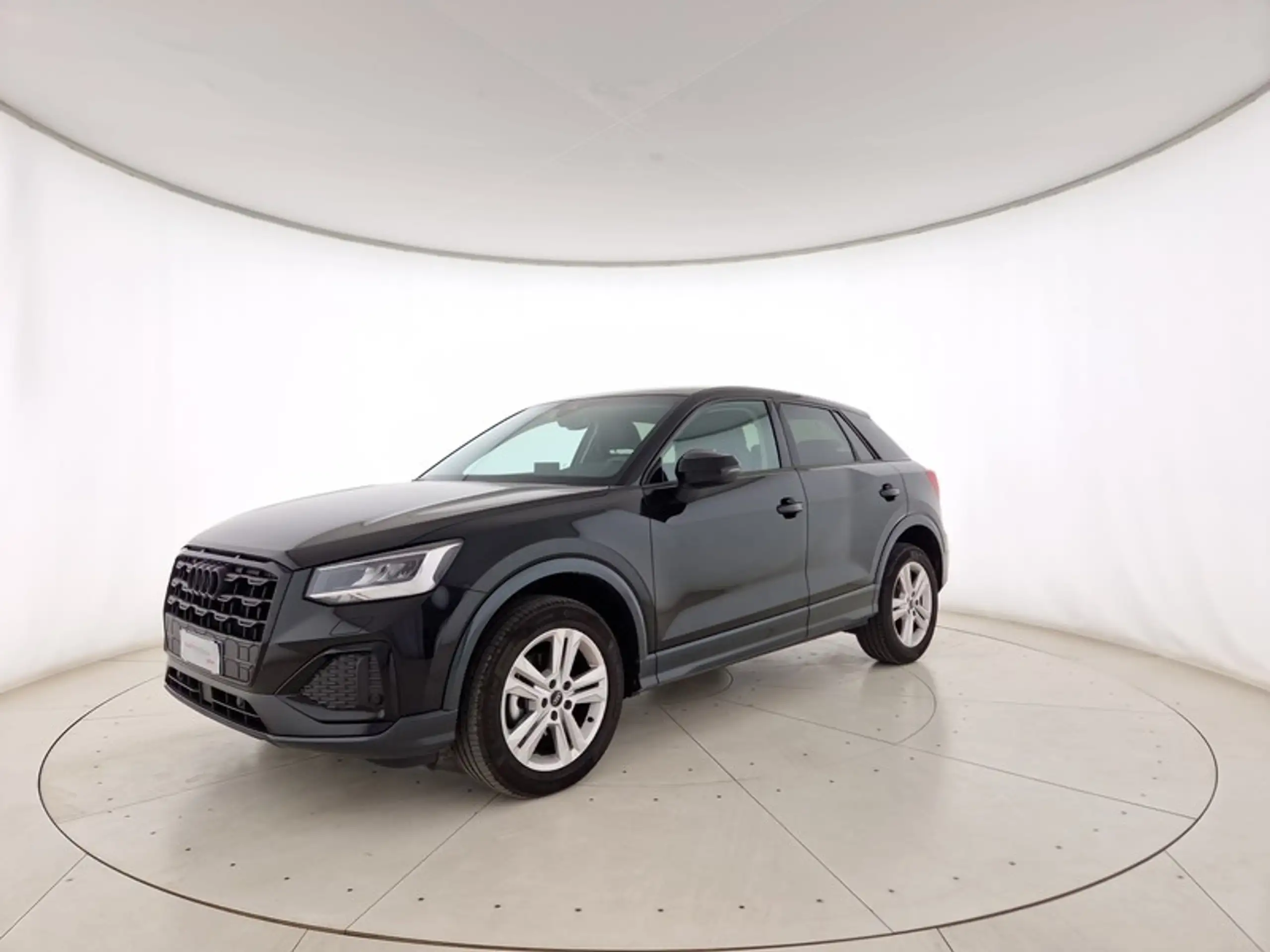 Audi - Q2