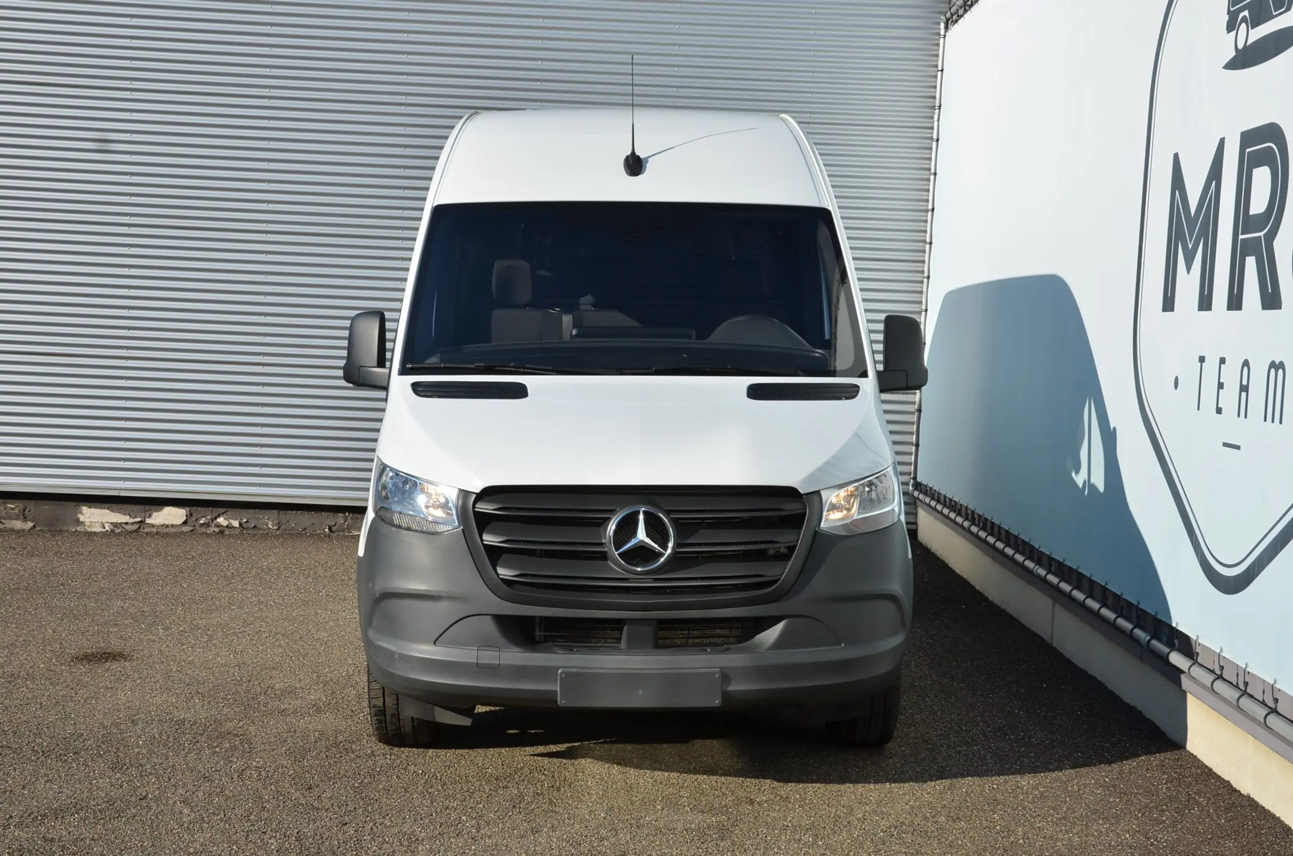 Mercedes-Benz - Sprinter