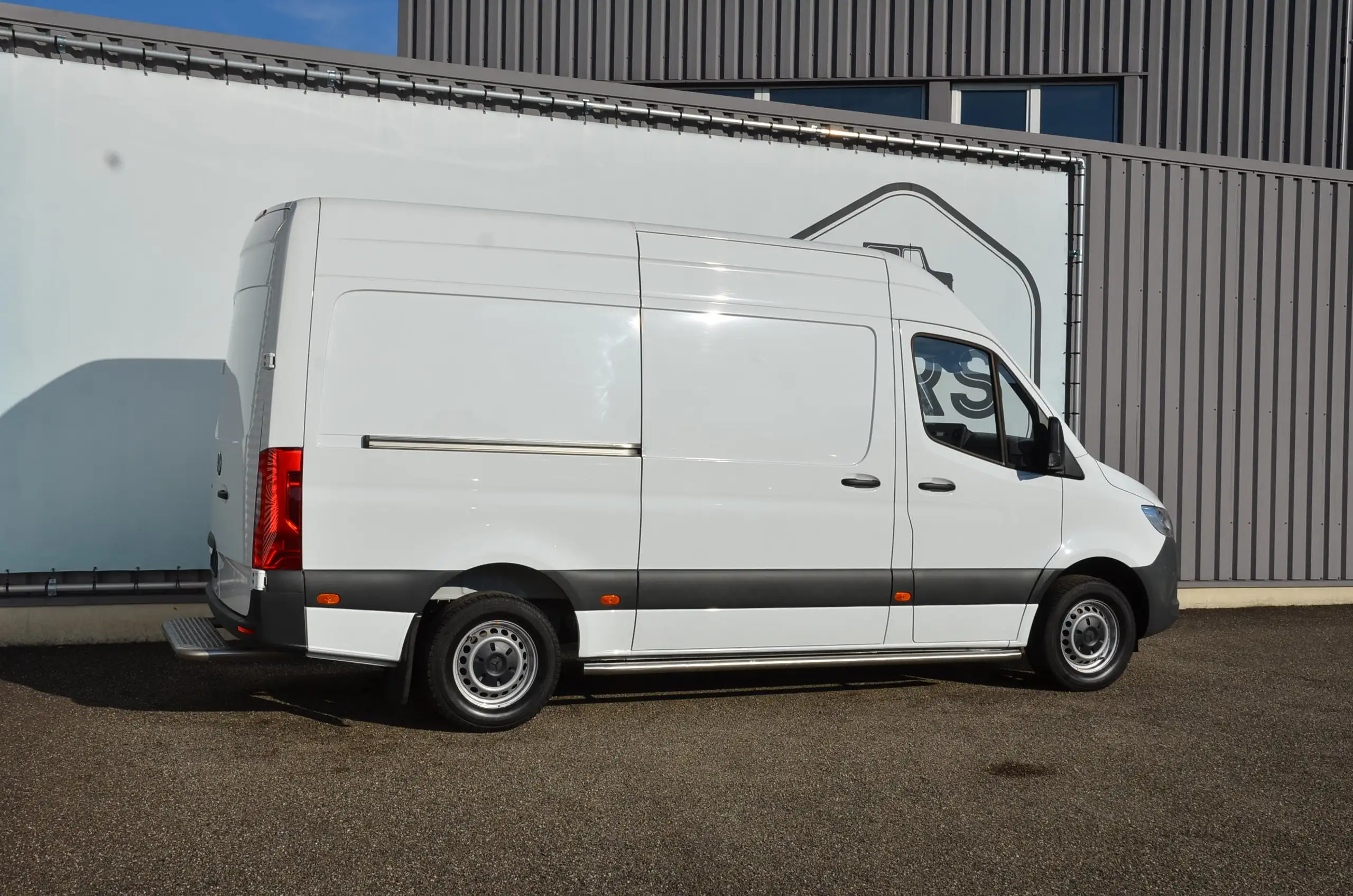 Mercedes-Benz - Sprinter